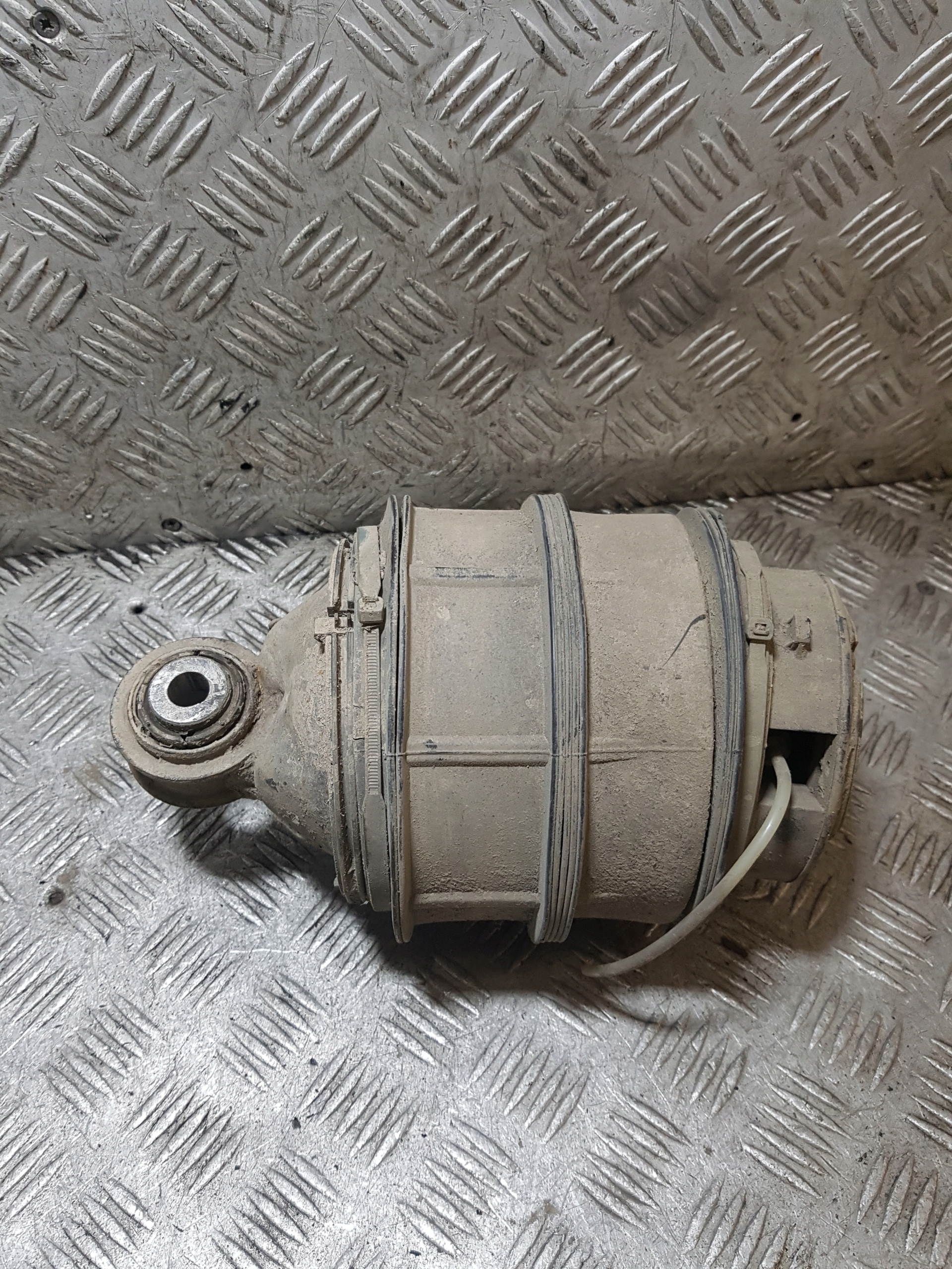 MIECH springing rear part MERCEDES-BENZ E-KLASA W211 C095083/08