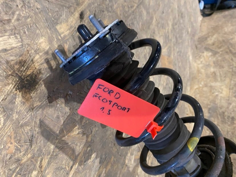 FORD Fiesta MK6 ступица перед поворотный кулак, цапфа 1,25 правая