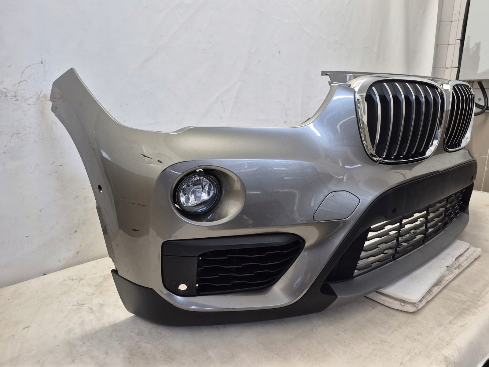 BMW X1 F48 15-19 bumper front front 6XPDC 7354815
