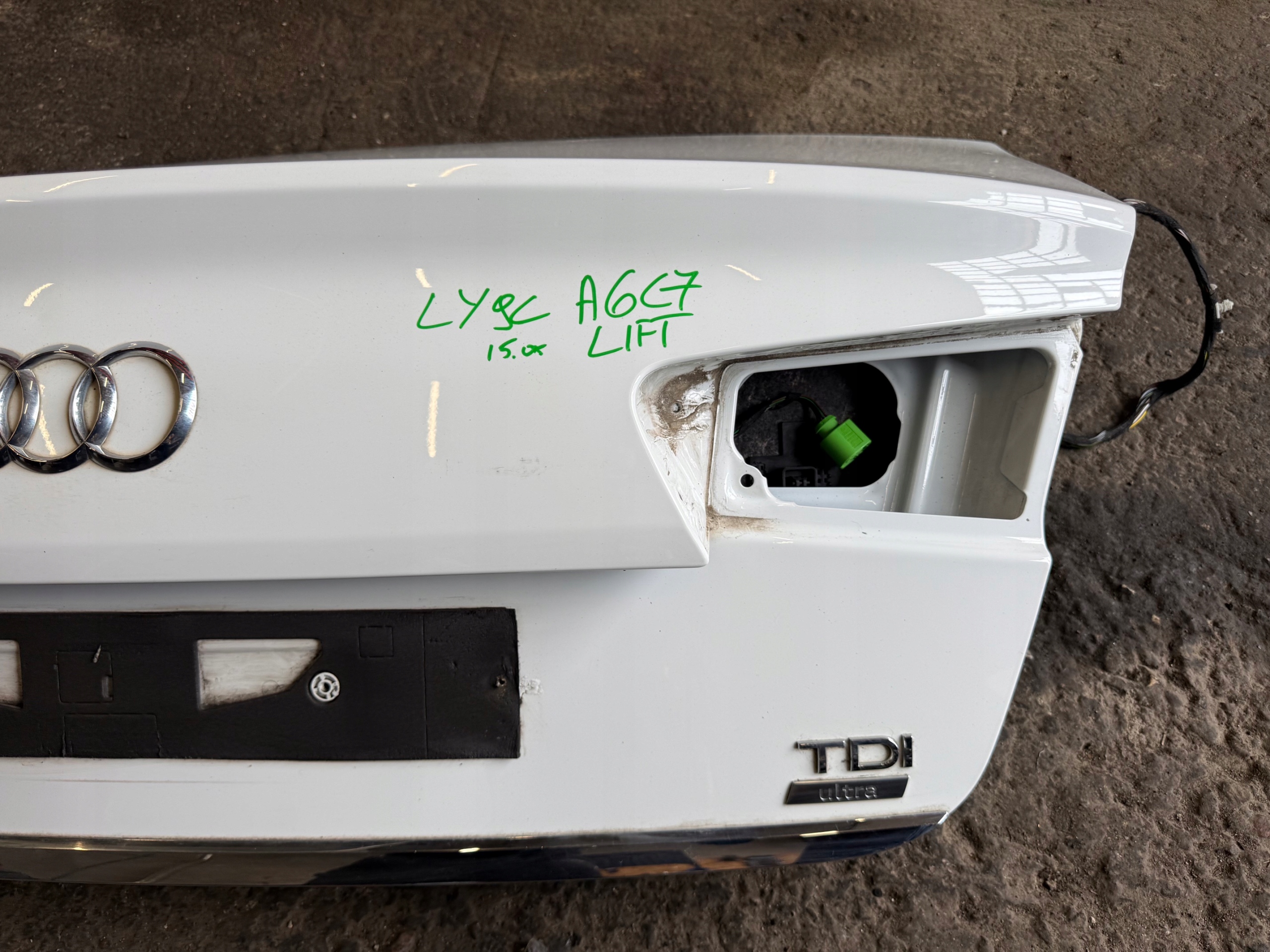 AUDI A6 C7 LIFT LY9C sedan boot door rear cover boot