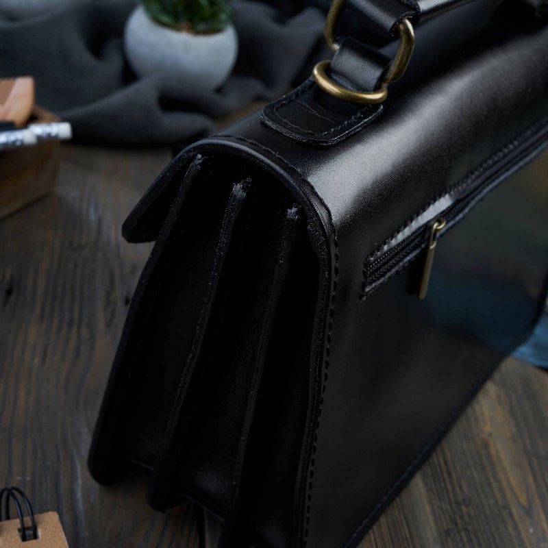 KLASYCZNA STYLOWA SKÓRZANA TOREBKA DAMSKA CZARNA Cechy dodatkowe brak