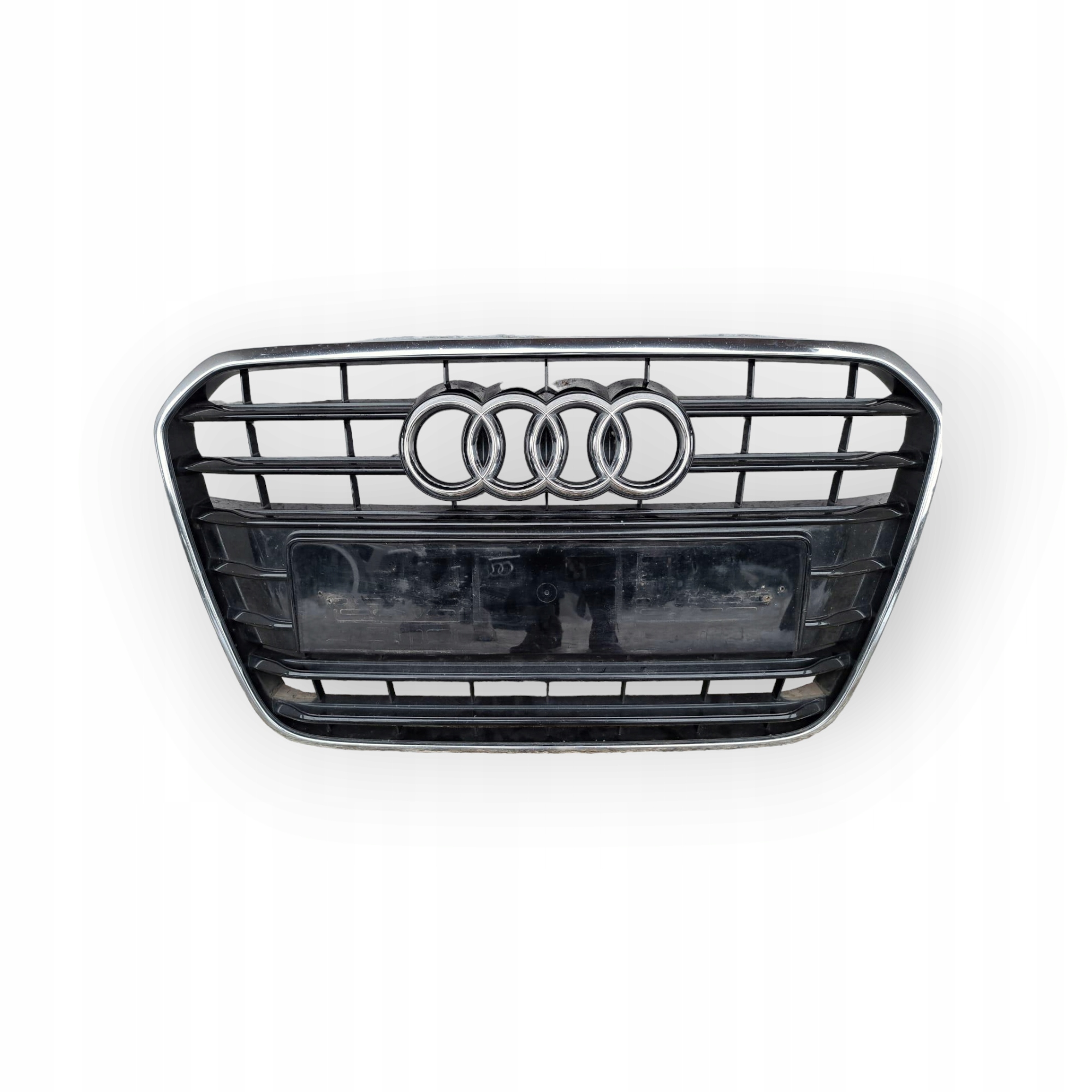 Audi A6 C7 2011-14 год 4G0853651 решетка радиатора