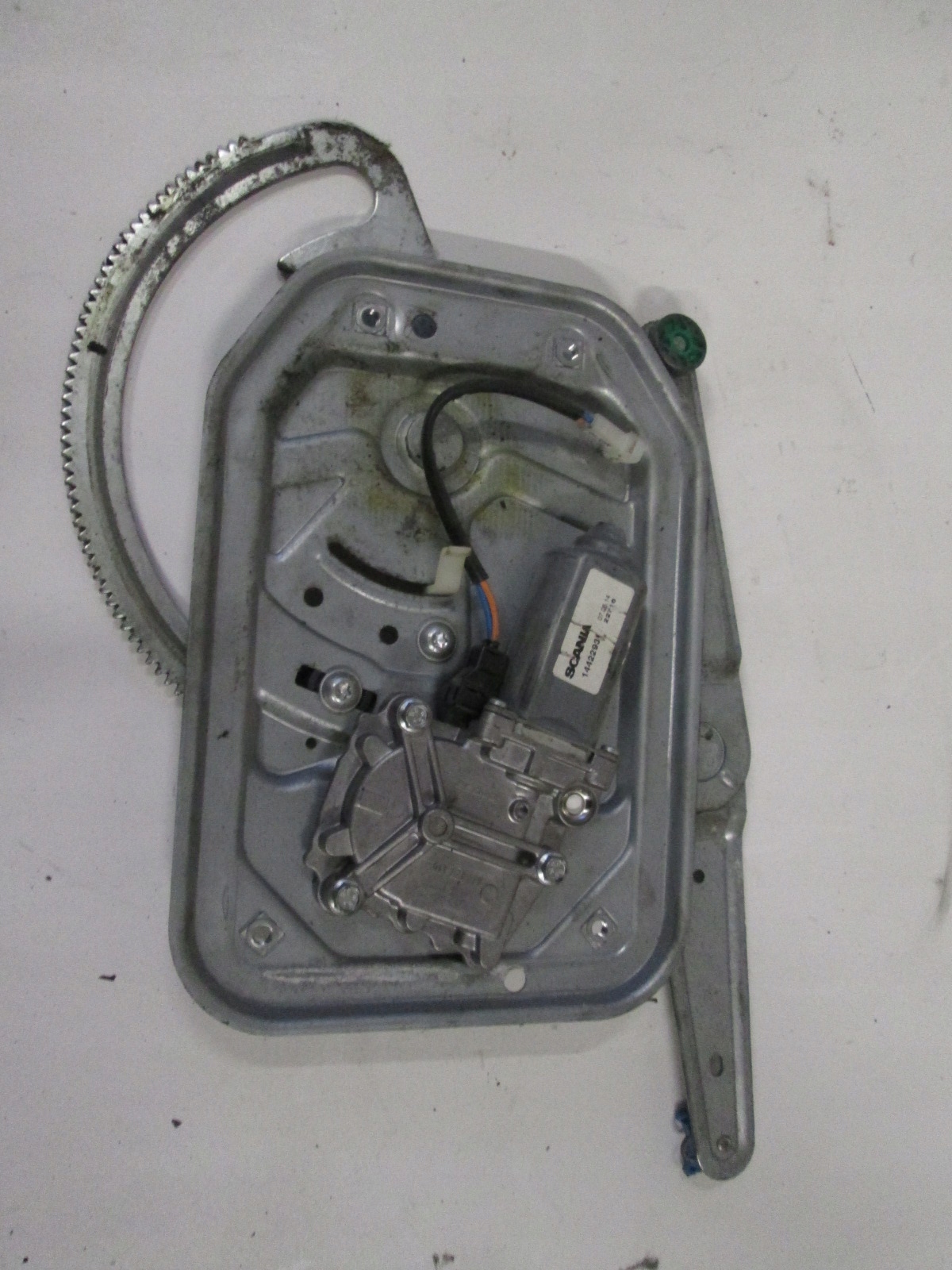 MECHANIZM PODNOSZENIA SZYBY SCANIA R PRAWY