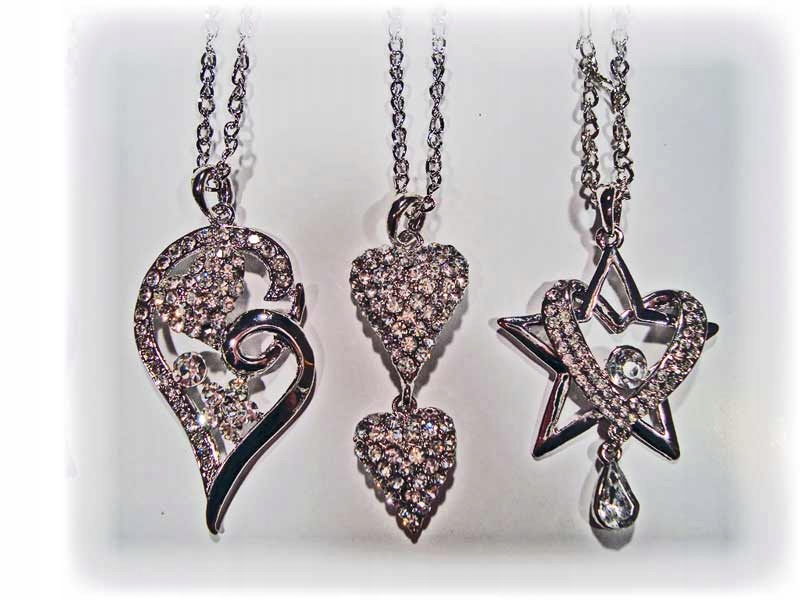 KOMPLET NASZYJNIK ŁAŃCUSZEK WISIOREK Z CYRKONIAMI Marka Inna marka