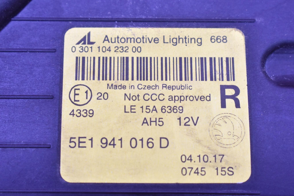 REFLEKTOR right light front FULL LED EU 5E1941016D SKODA OCTAVIA 3 LIFT 17