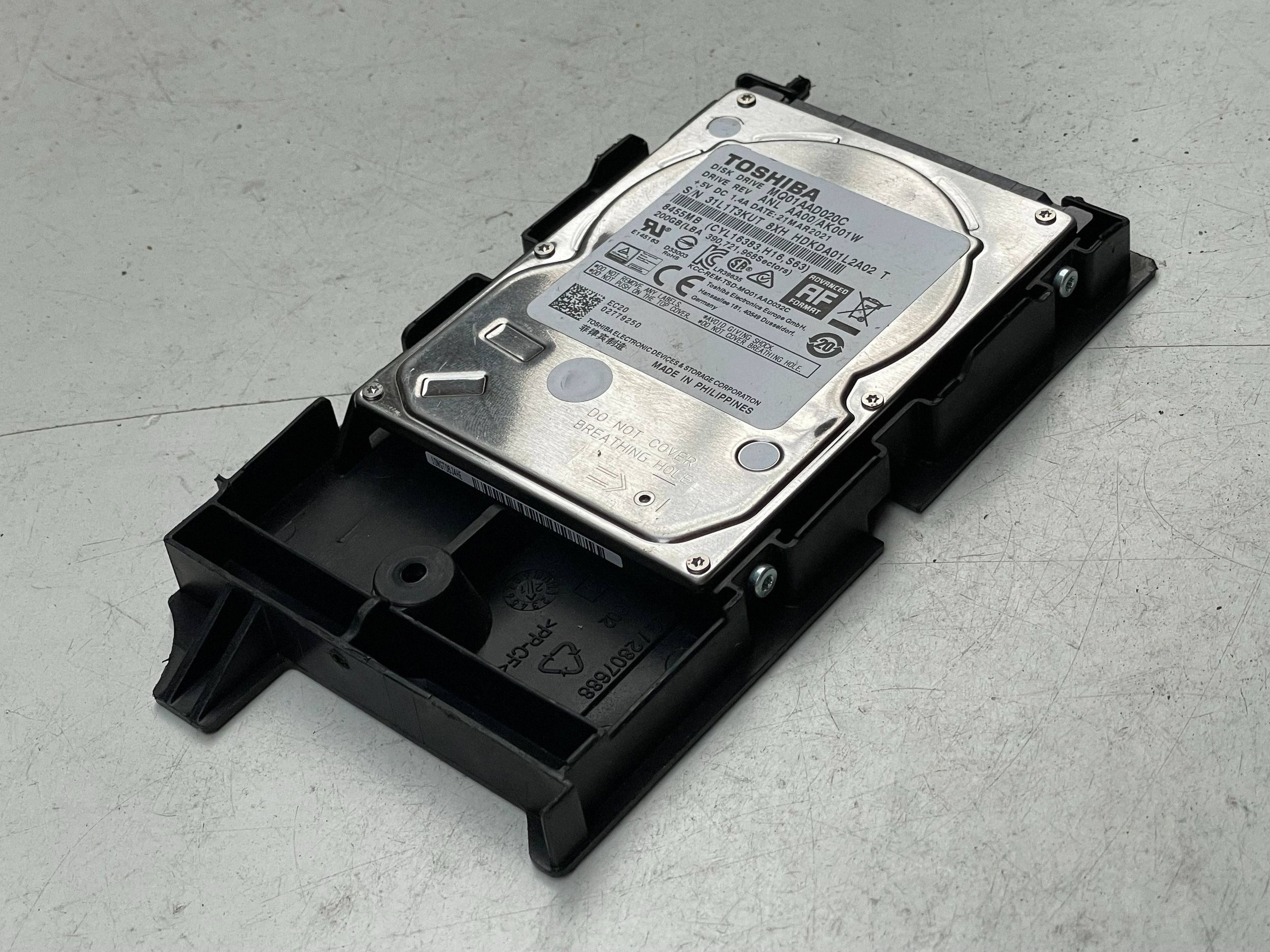 DYSK TWARDY navigation devices MERCEDES MQ01AAD020C !J