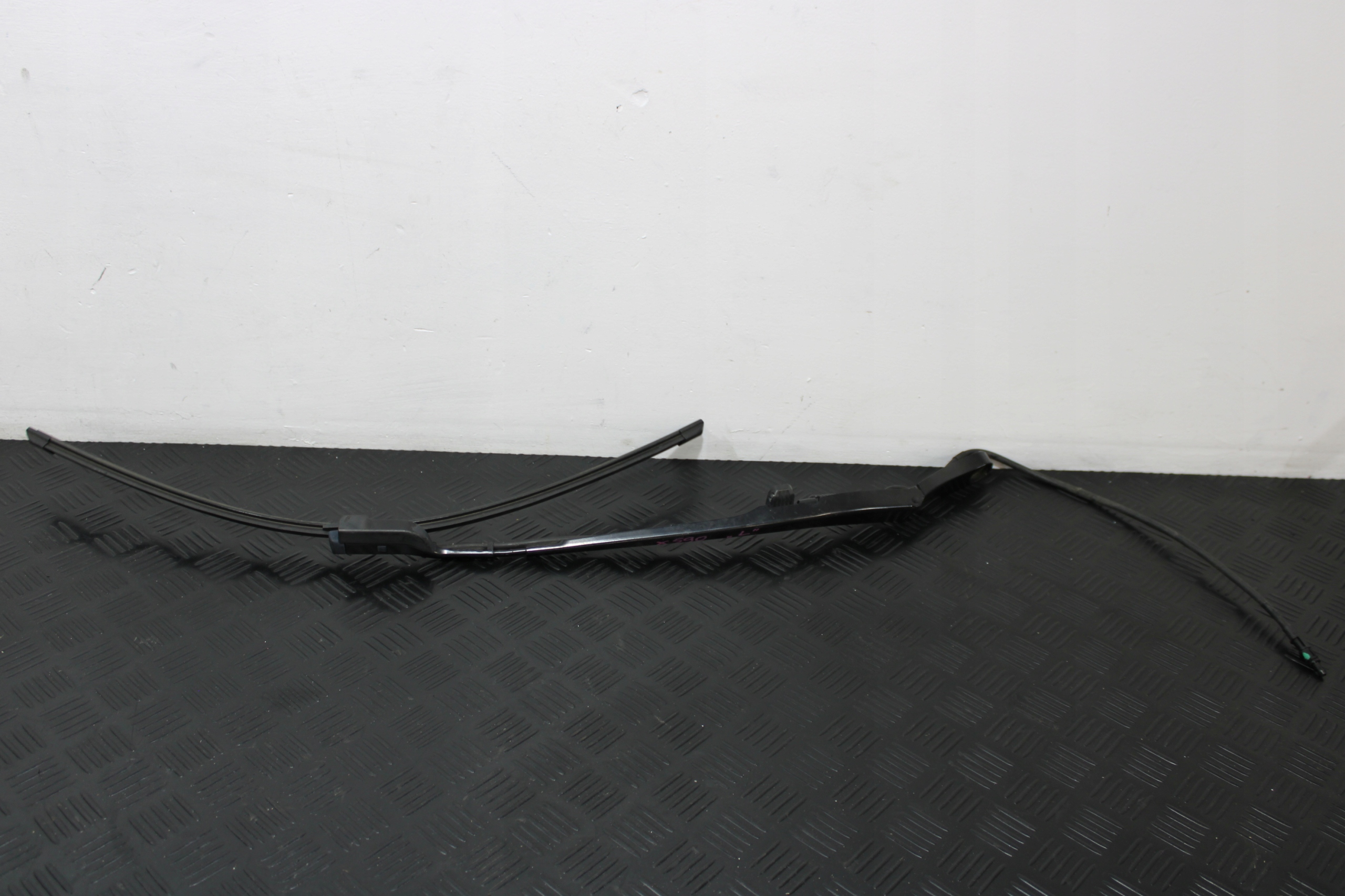 wiper arm wiper left JAGUAR and-PACE X590 EV400 2019