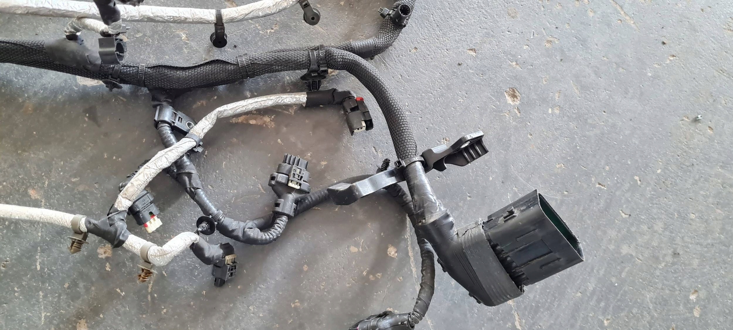Jeep Grand Cherokee WL 2022 bundle motor wiring 3.6 V6 68467849AD