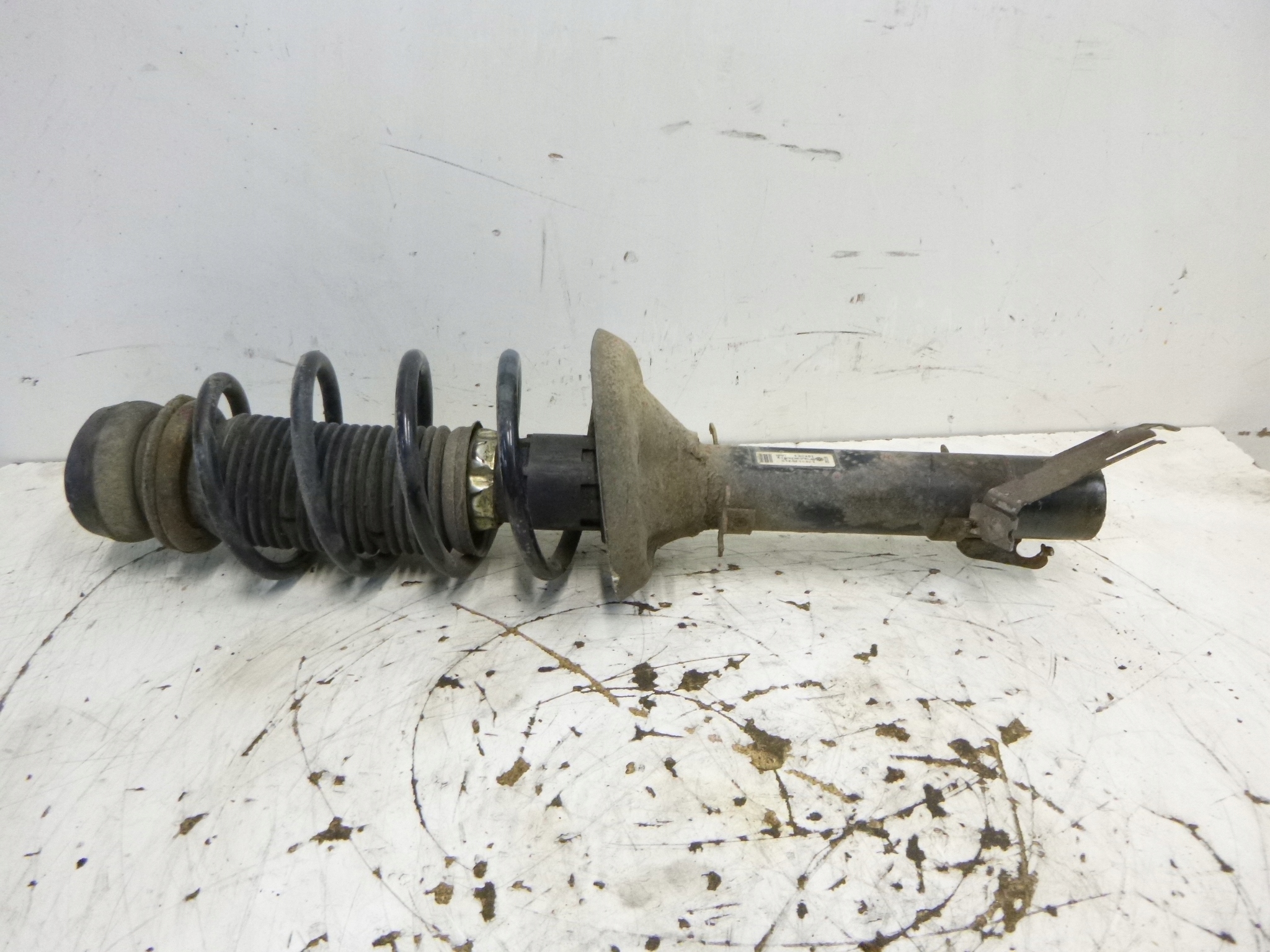 shock absorber front VW Volkswagen Golf IV 1.4 1.6 97-06r.