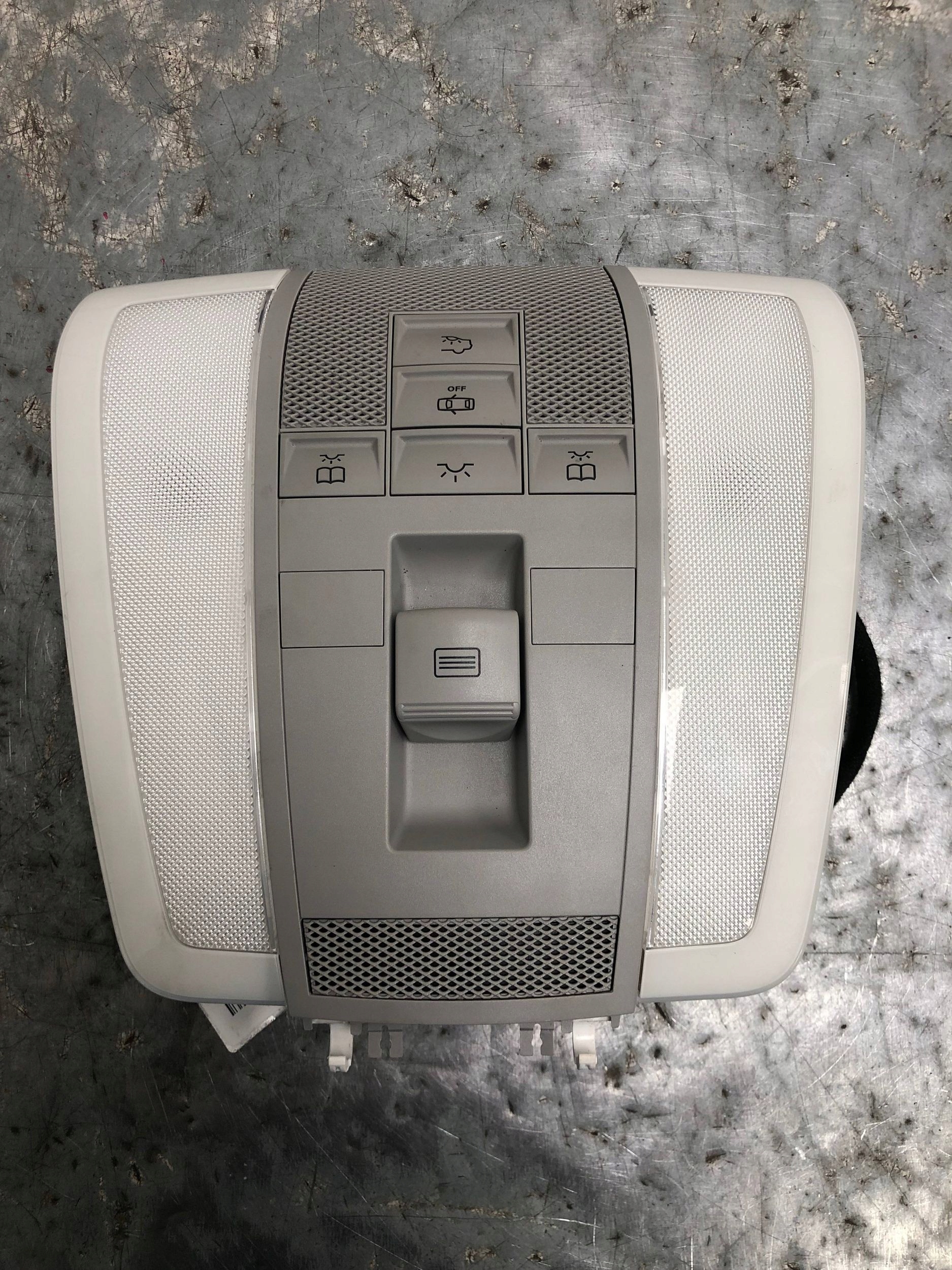 FANALE CIELO INTERNO MERCEDES W204 A2049005203