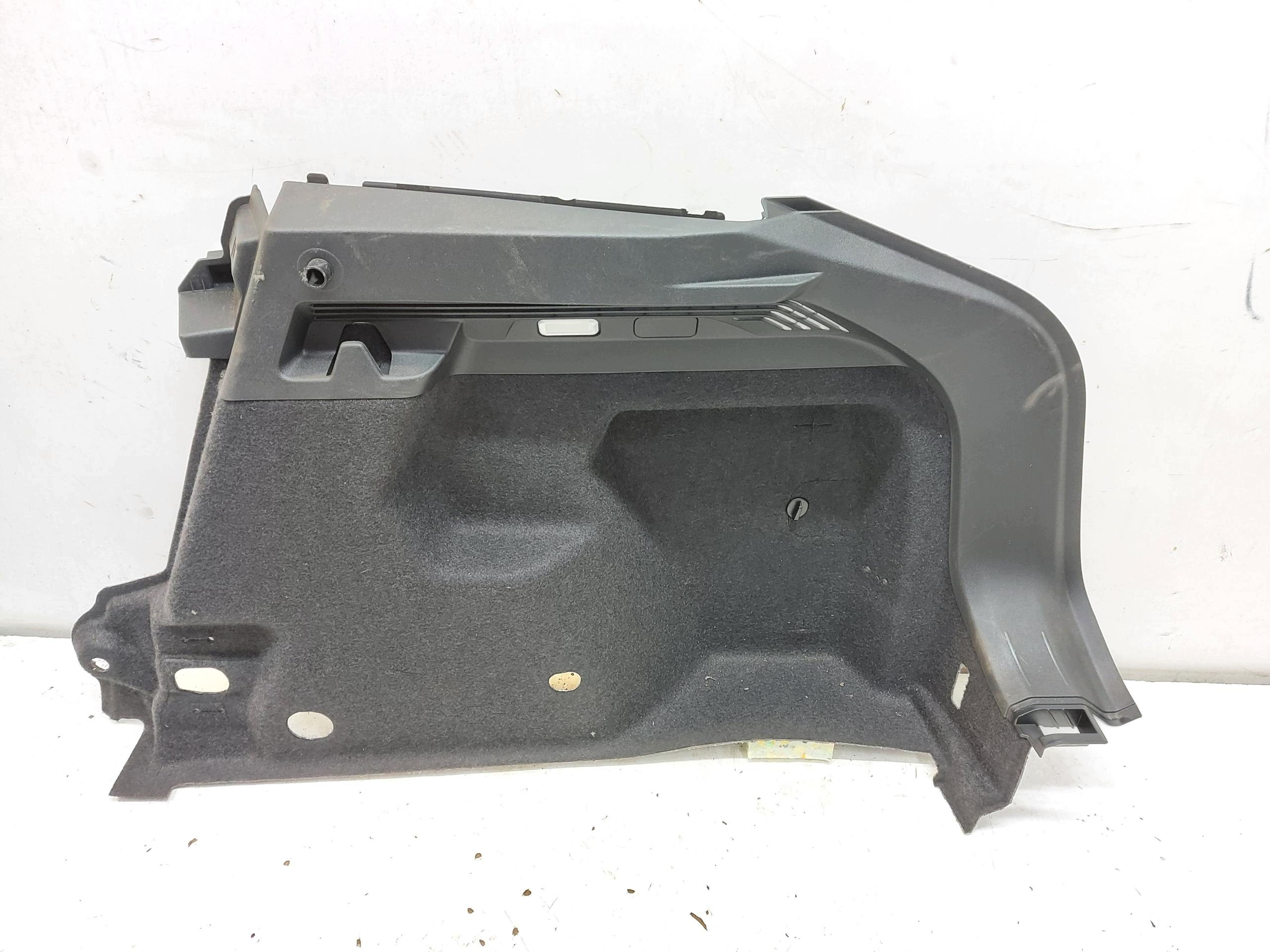VW ID5 GTX 11E boot upholstery right rear part