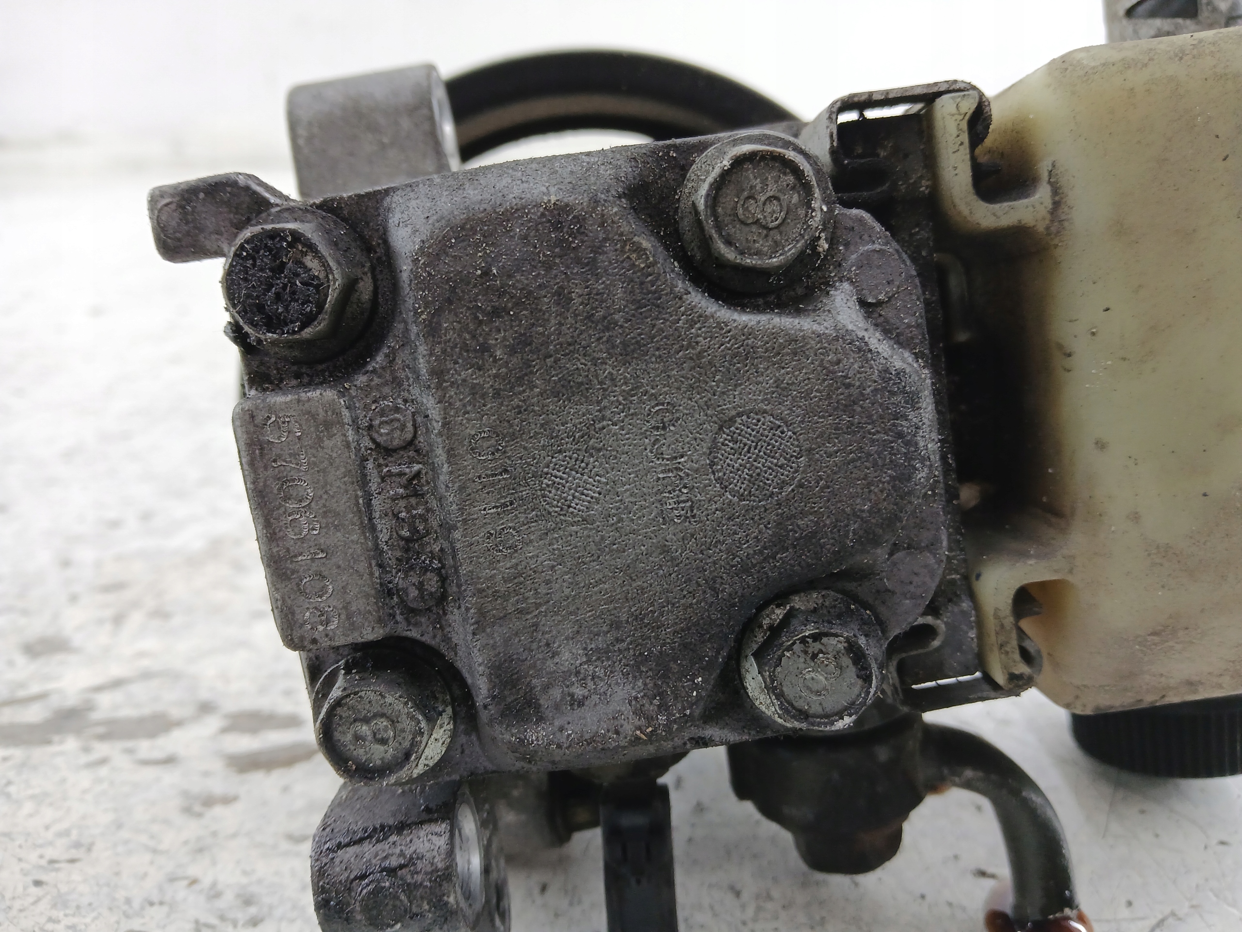 MAZDA 6 GG 2.0 servo pump