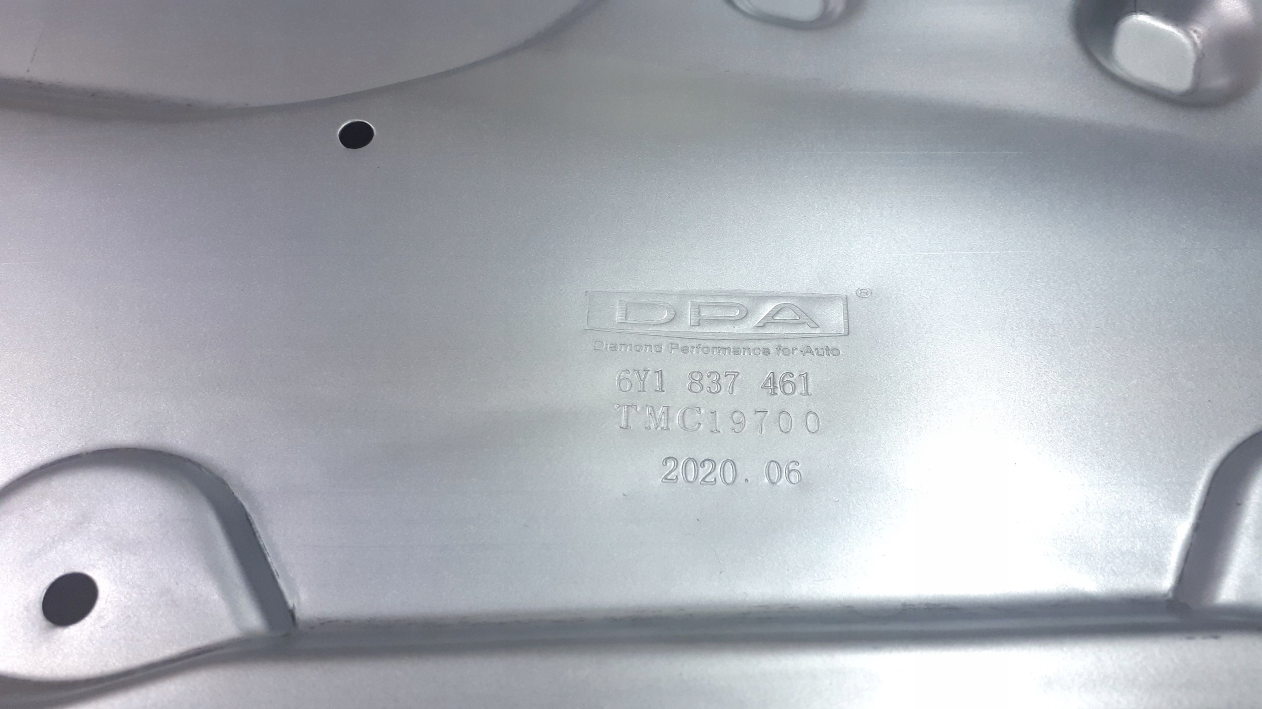 PODNOŚNIK SZYBY SKODA FABIA I LEWY PRZÓD 6Y1837461 Producent części DPA