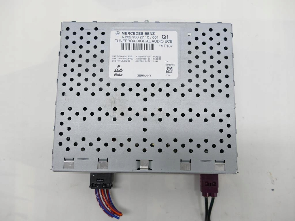 MERCEDES E W212 LIFT amplifier TUNER RADIA W222