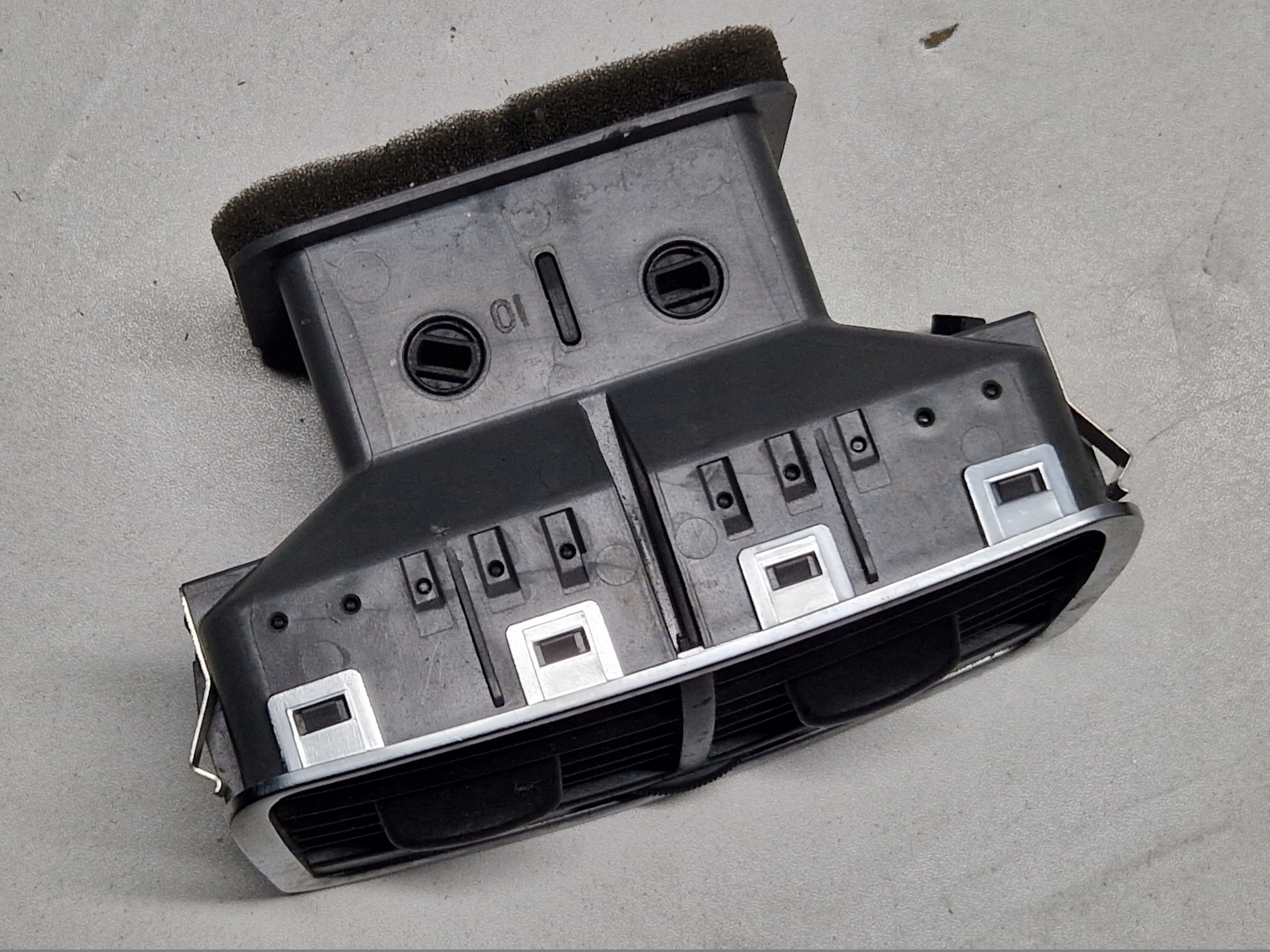 AUDI A6 C6 A6C6 grid air conditioning devices rear part 4F0819203B