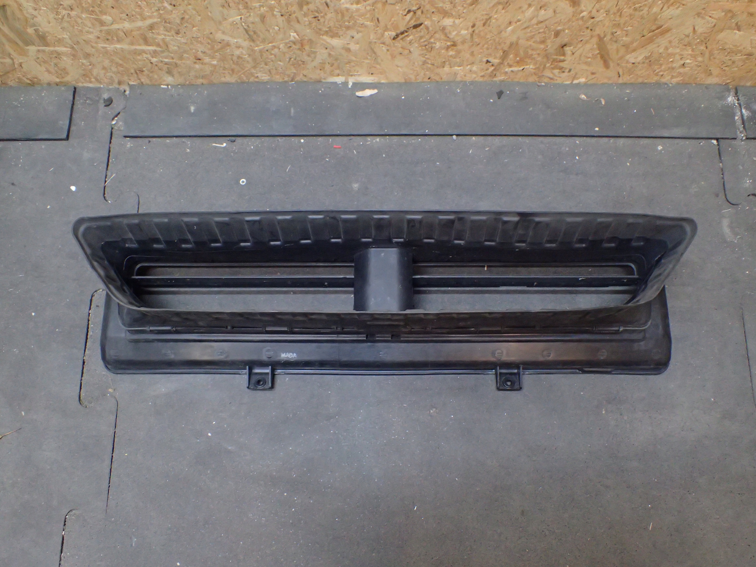 PAS PRZEDNI ŻALUZJA ŁAPACZ HYUNDAI I40