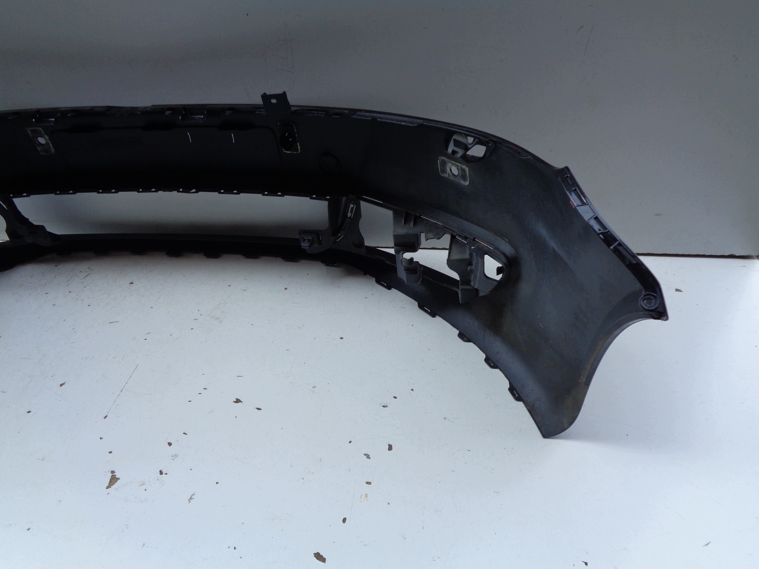 Frontstoßstange VW GOLF VI 6 PLUS + 5M 5M0 NR 53010