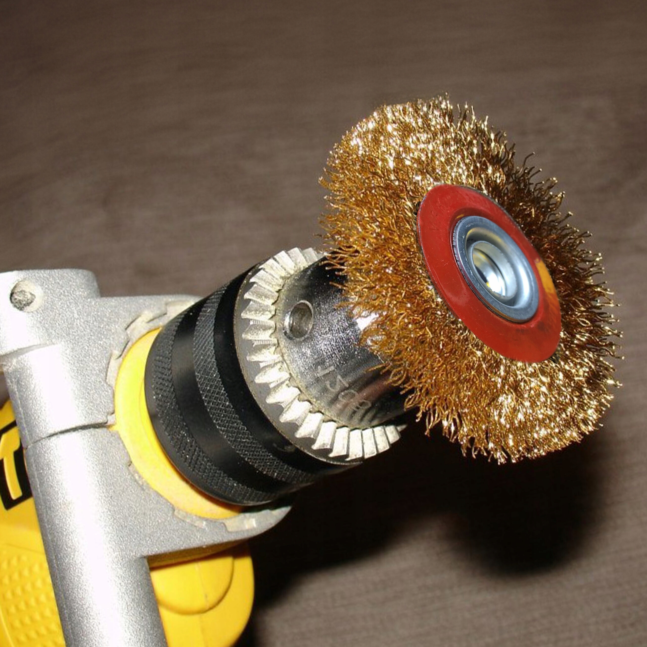 SZCZOTKA TARCZOWA MOSIĘŻNA DRUT STALOWY NA WIERTARKĘ WKRĘTARKĘ M14 Marka Vergionic