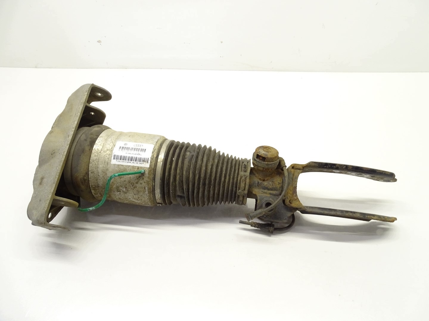 shock absorber pneumatic right front front AUDI Q7 4L CAYENNE 7L8616040G