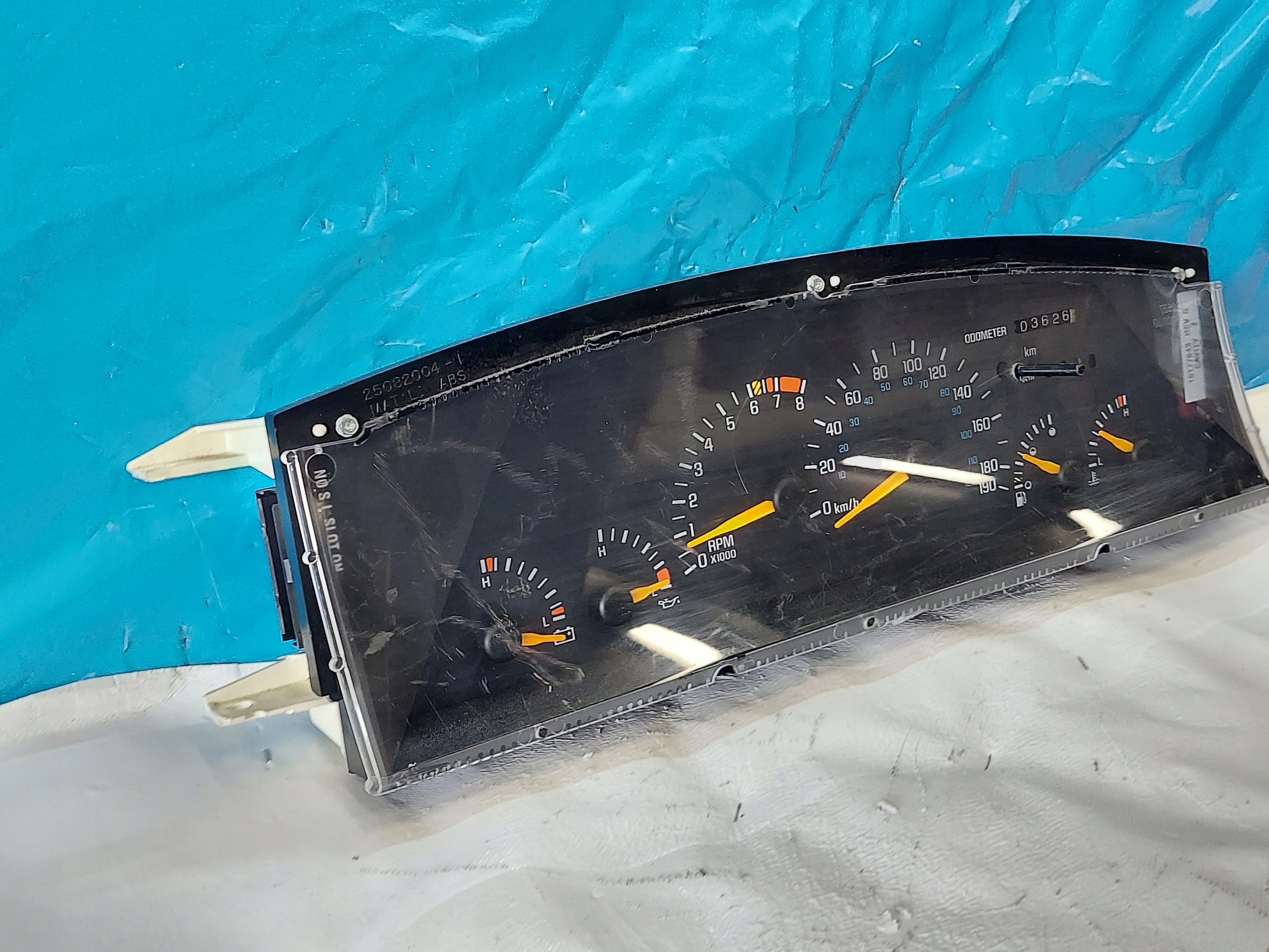 dials clock CHEVROLET LUMINA 2.3 B 4383060
