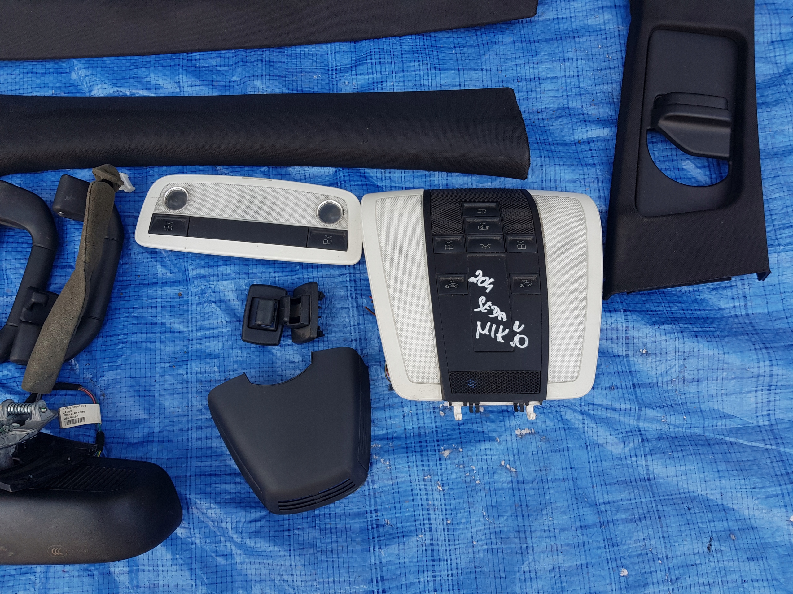 MERCEDES W204 AMG black, inner pillars light plastics KOMPLET