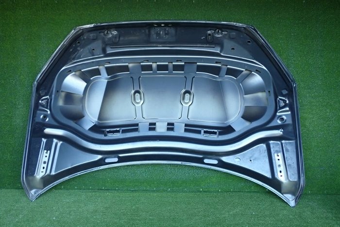 SEAT TARRACO cofano