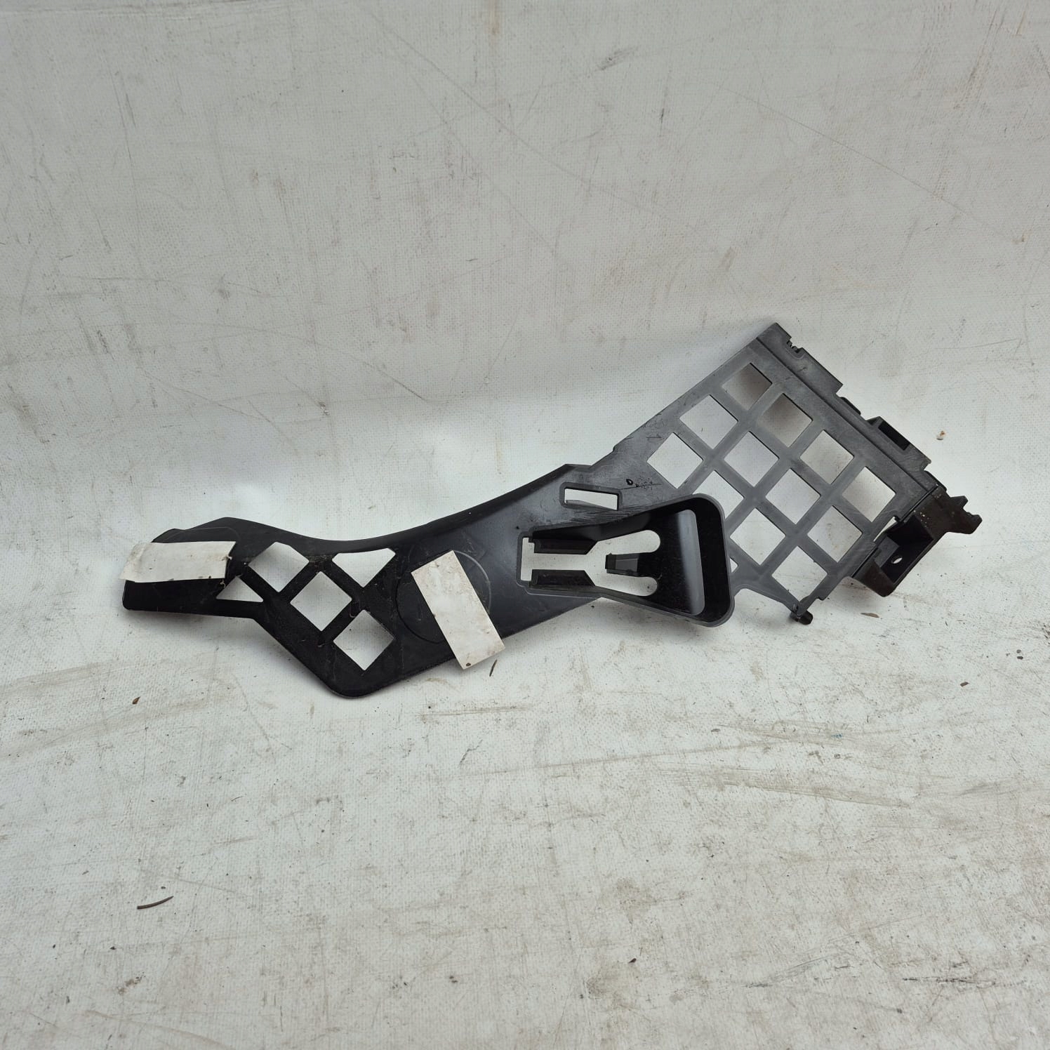 MERCEDES CLA 117 support holder of a bumper left front front