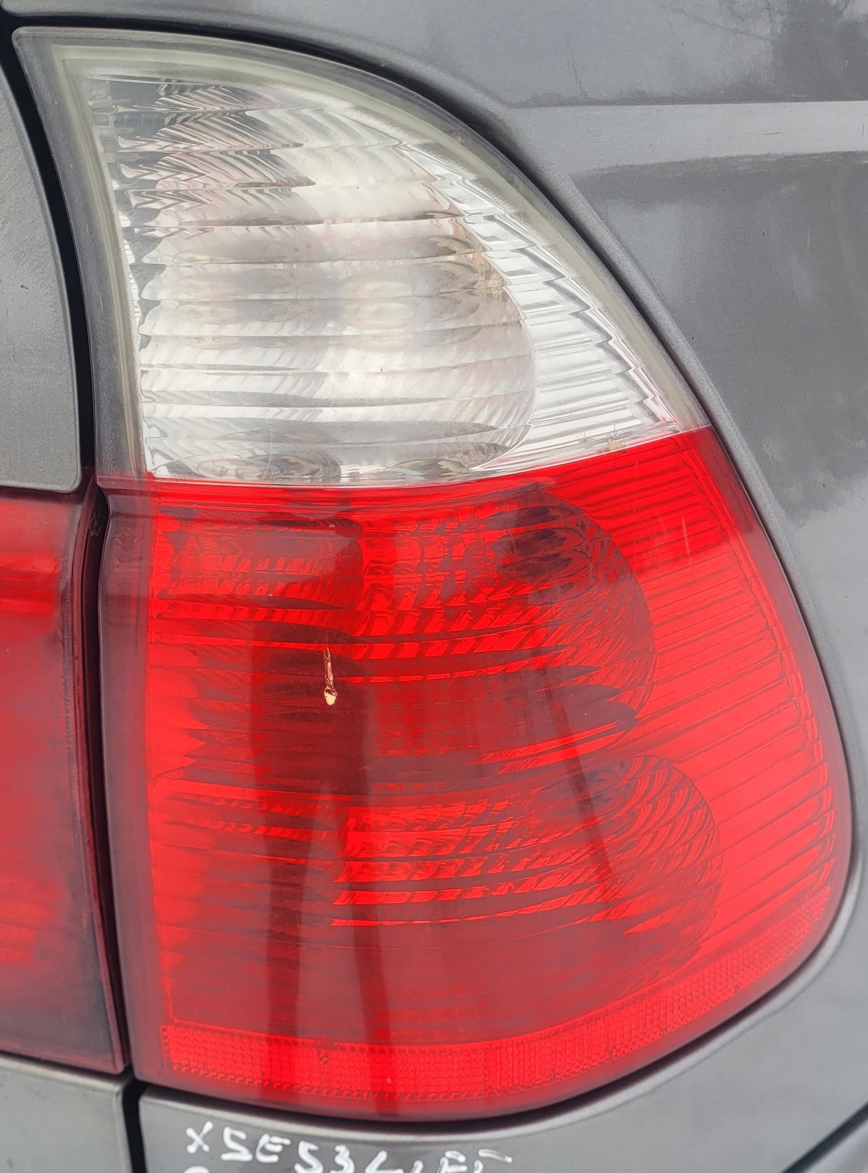 LAMPA W BŁOTNIK PRAWY TYŁ TYLNA BMW X5 E53 LIFT C84
