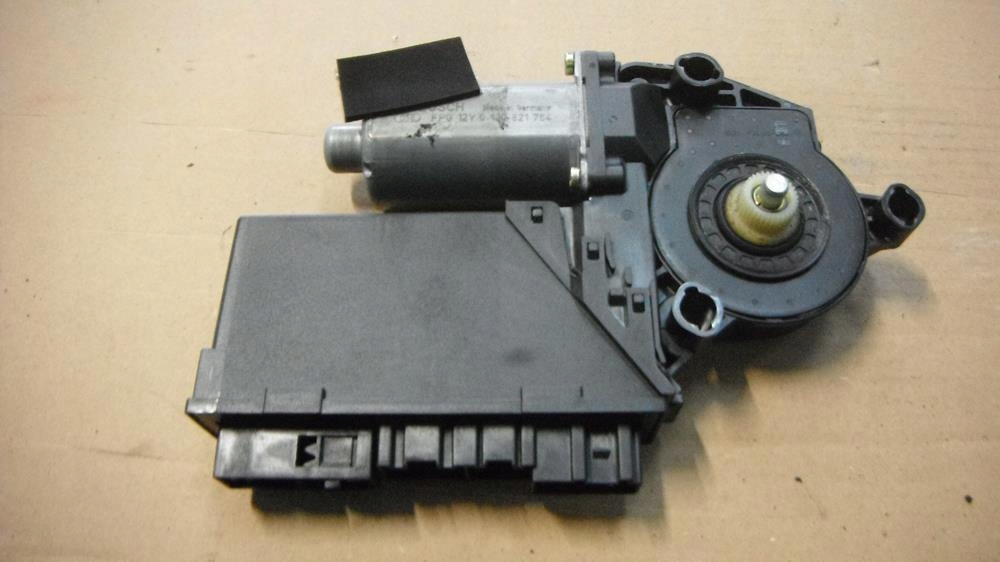 AUDI A8 D3 SILNICZEK SZYBY LEWY TYLNY 4E0959801A