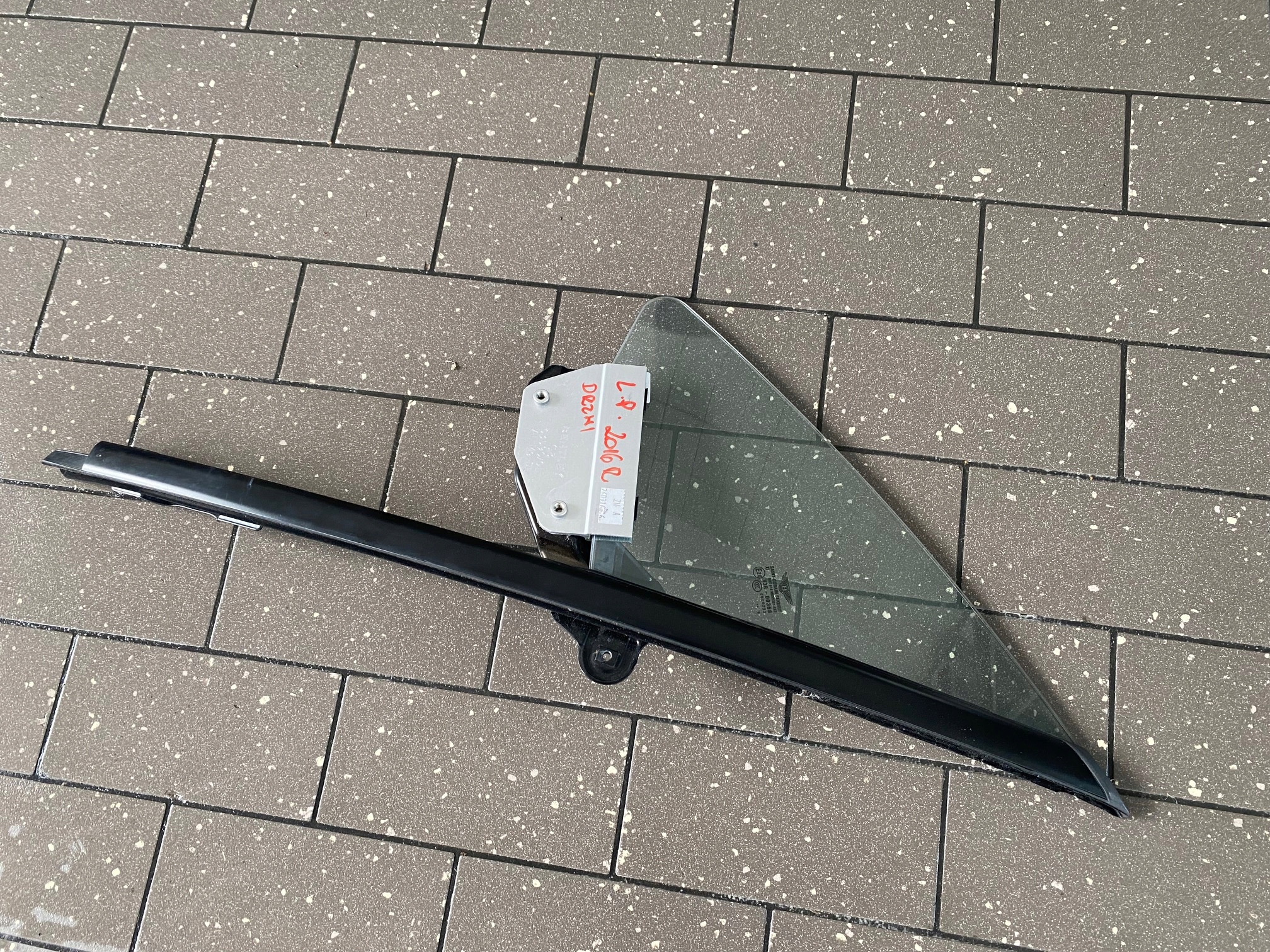 SZYBA DRZWI LEWA BENTLEY CONTINENTAL COUPE 2016 R