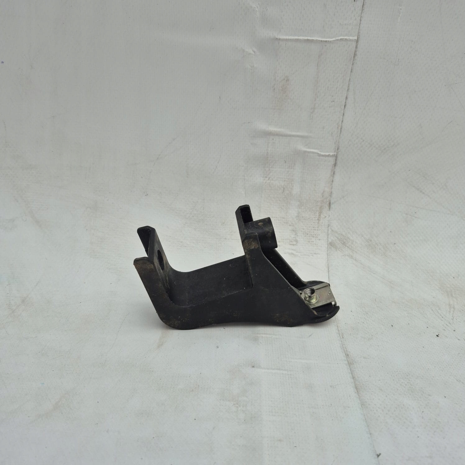 PORSCHE CARERRA 911 992 console bracket radiator air 992145842A