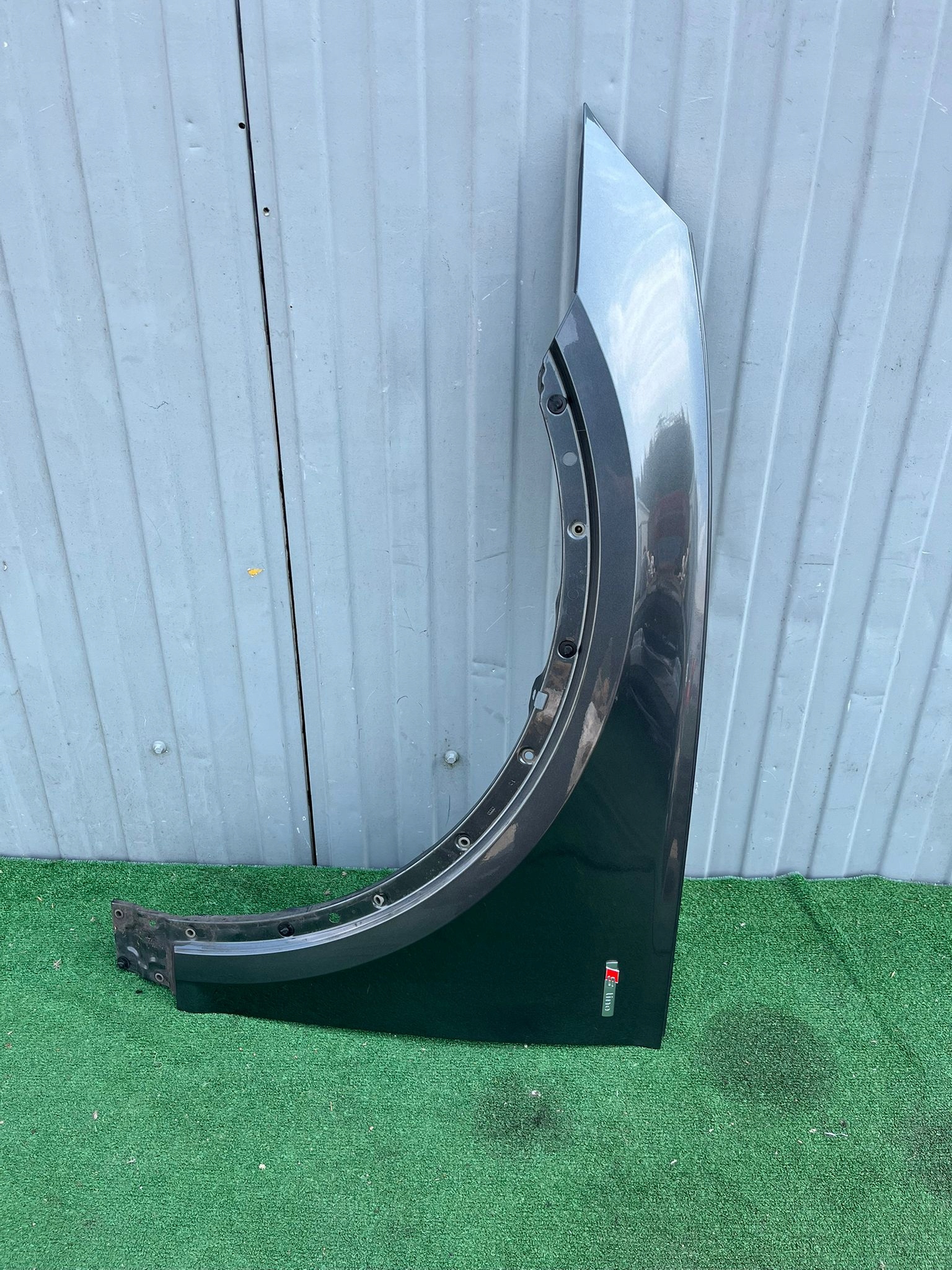 BŁOTNIK PRZEDNI LEWY AUDI Q5 80A LZ7S S LINE SZARY