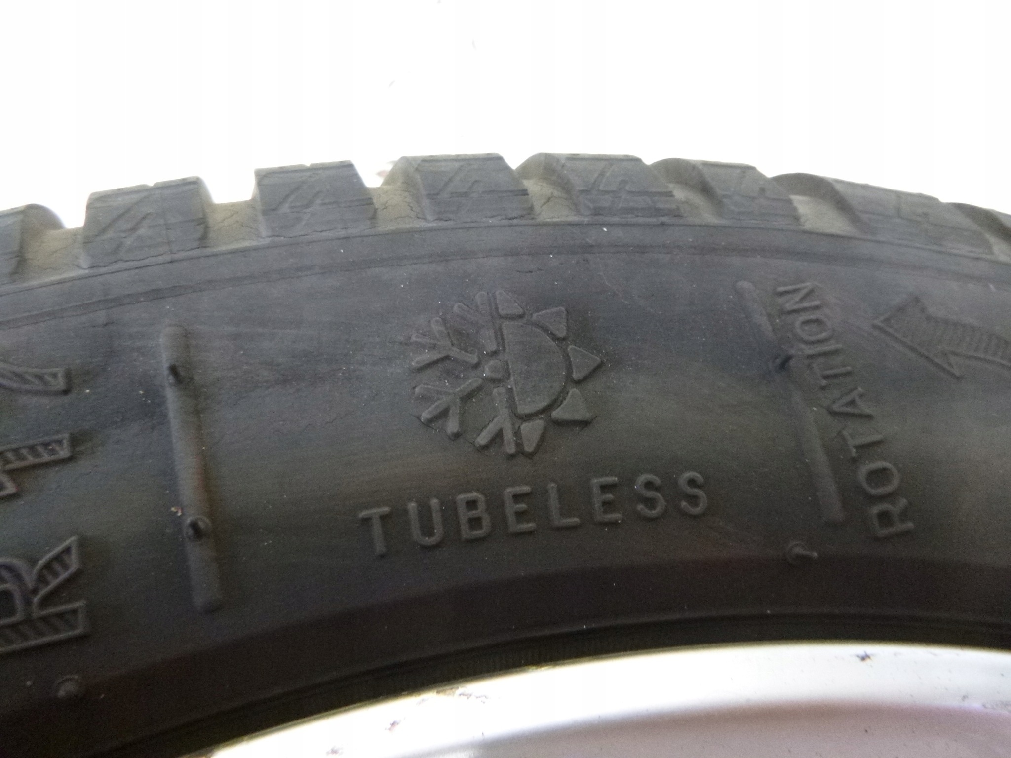 discs aluminium VW Passat B6 + tyres 17" 5x112 225/45 R17