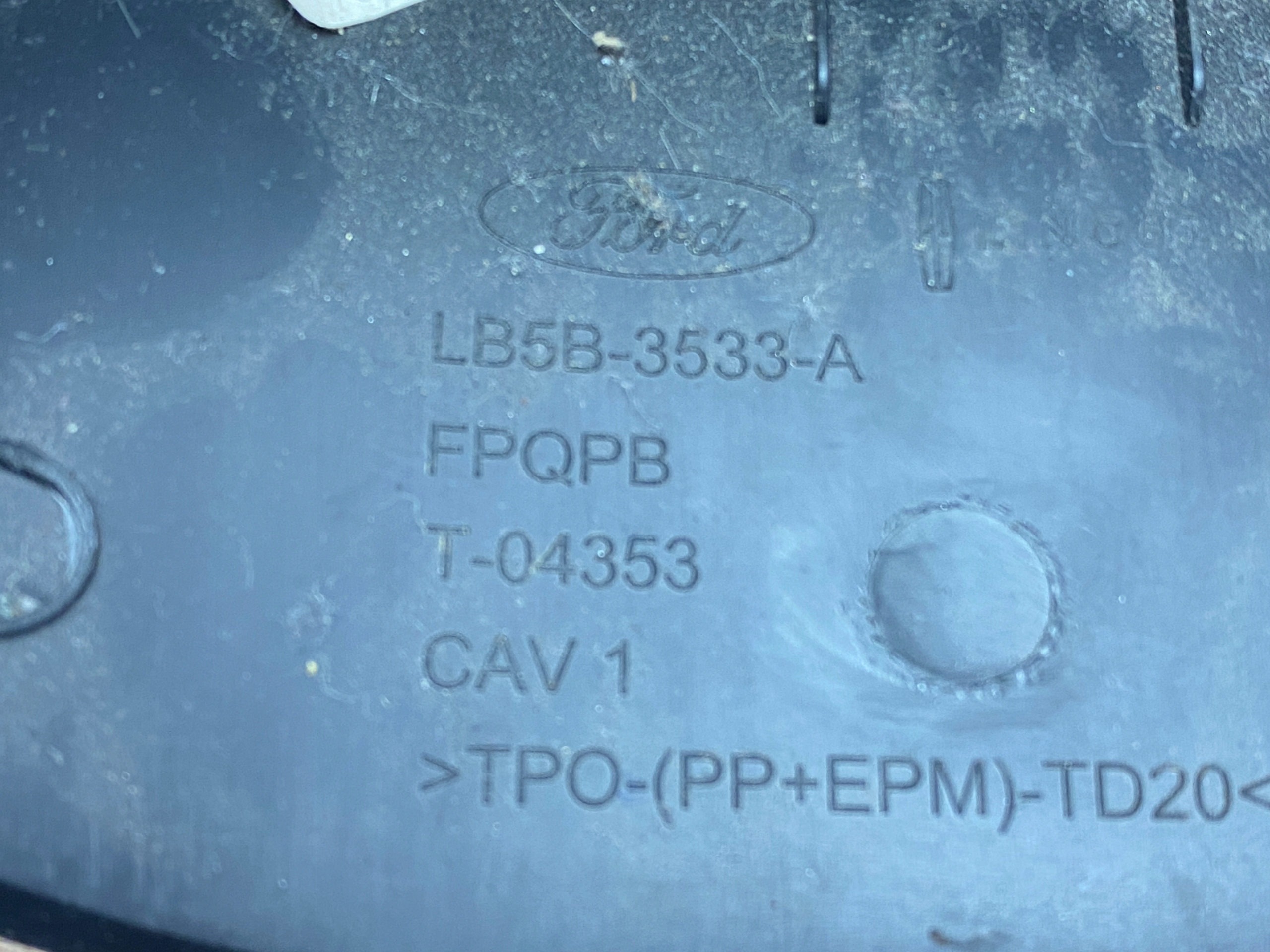 kryt obal volantu Ford Explorer MK6 2020+ USA