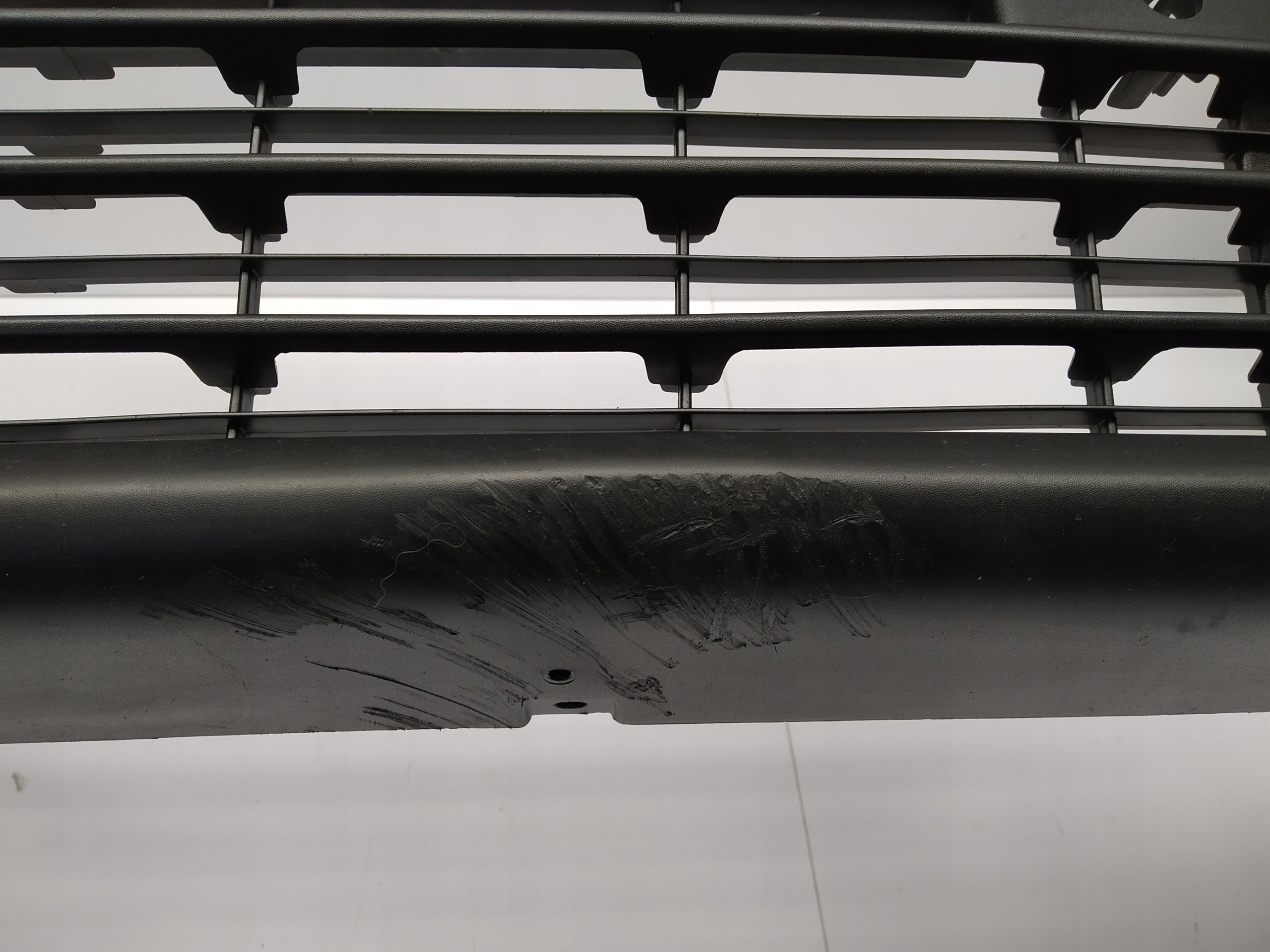 18r- Citroen Berlingo Multispace bumper front Bialy iv