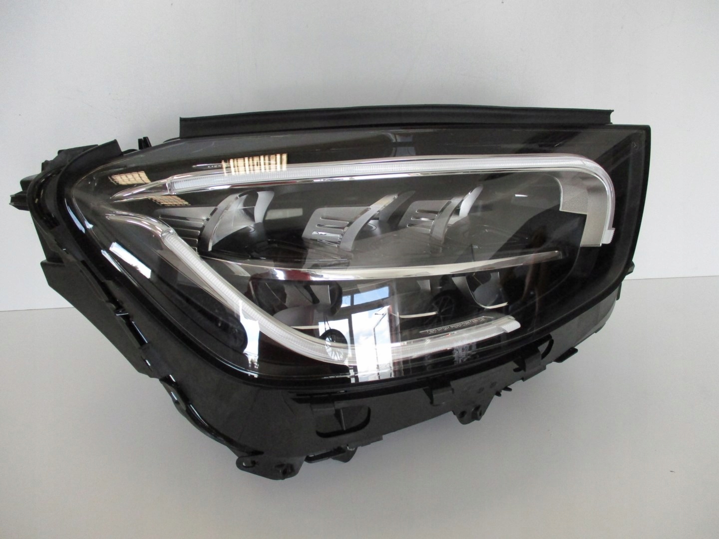 LAMPA FULL LED HIGH PERFORMANCE GLC LIFT PRAWA Numer katalogowy części A2539066403