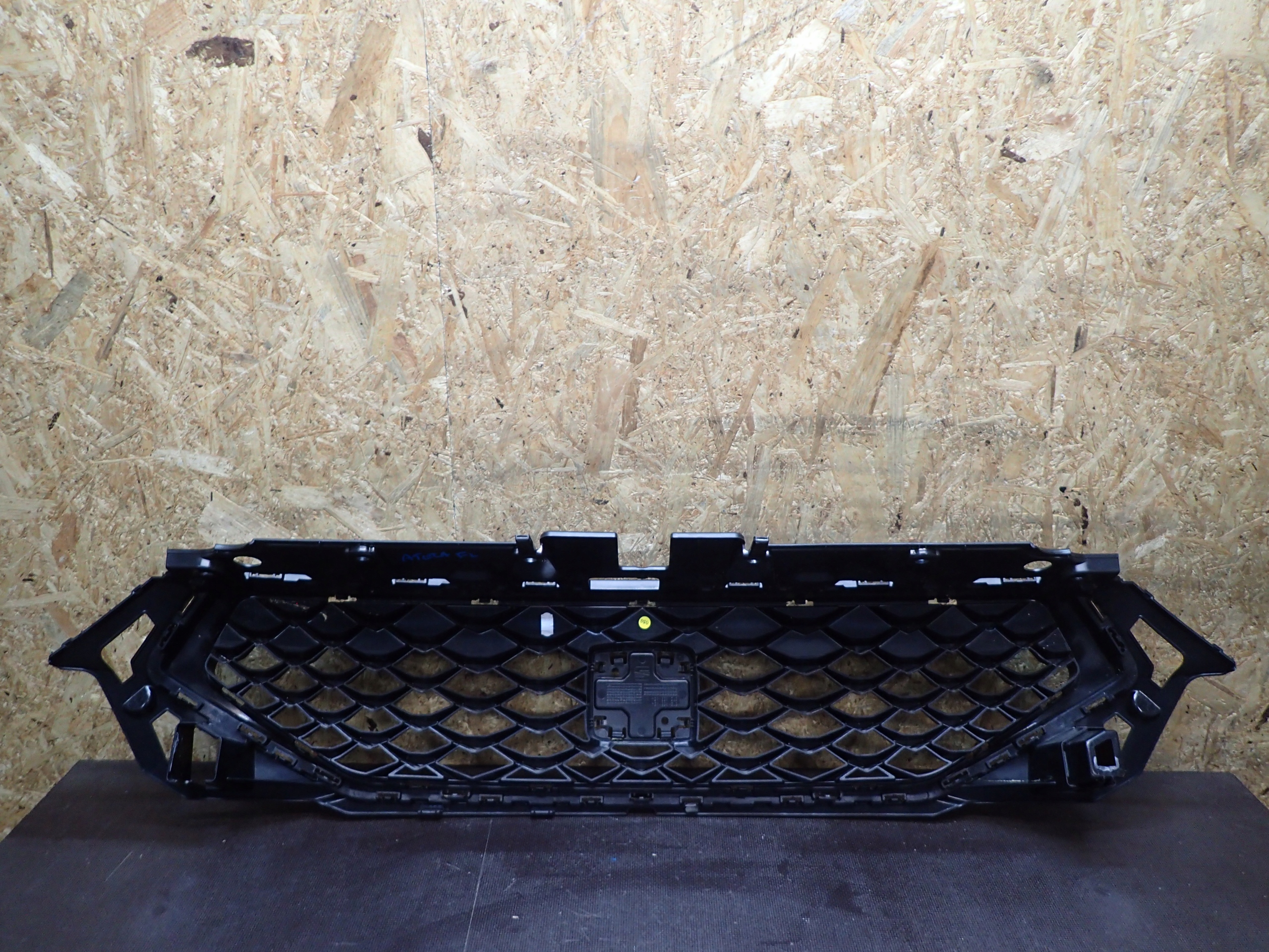 GRILLE SEAT ATECA LIFT 575853654M