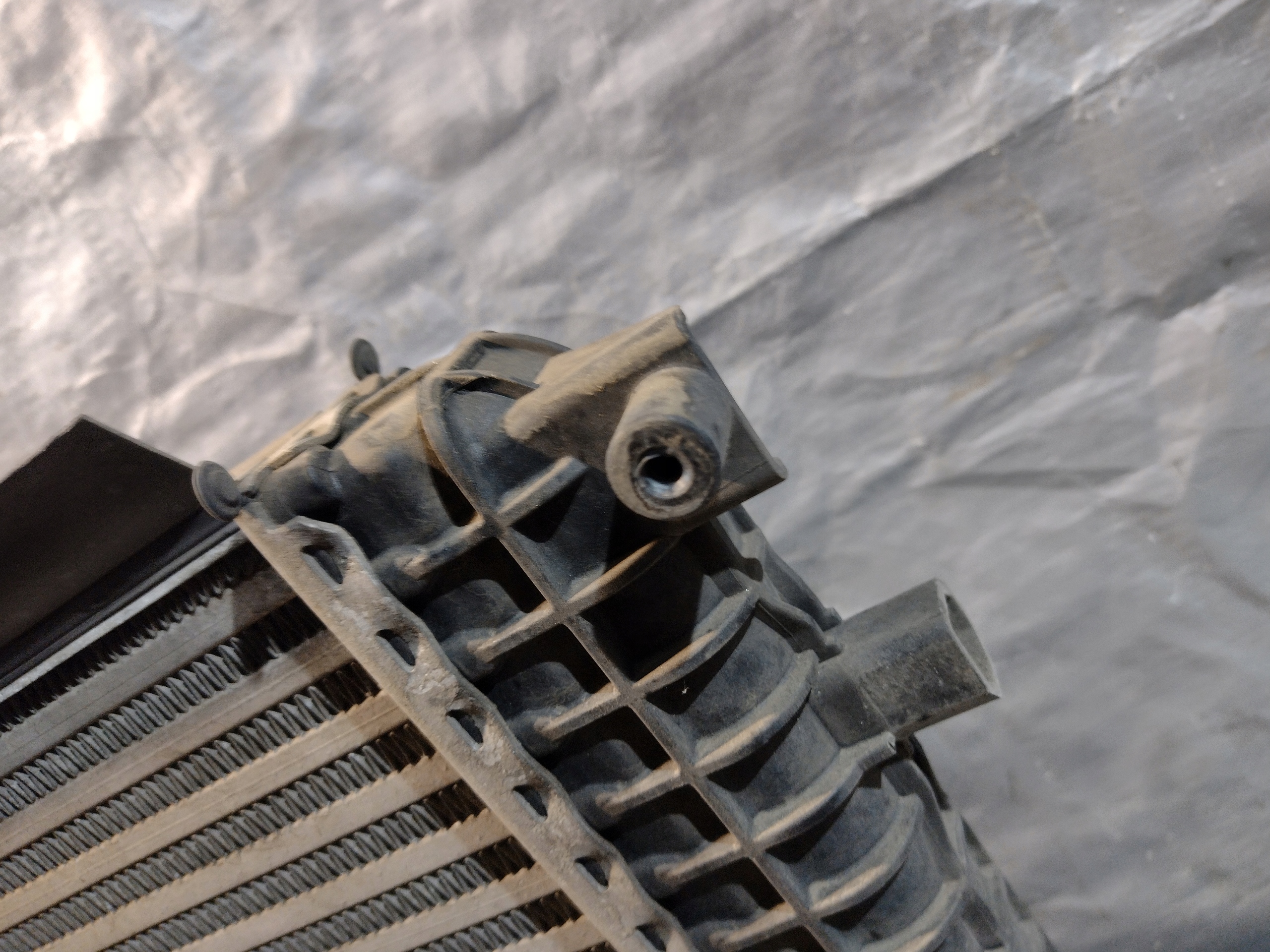 Intercooler Volkswagen Passat B6 2,0TDI 3C0145805G