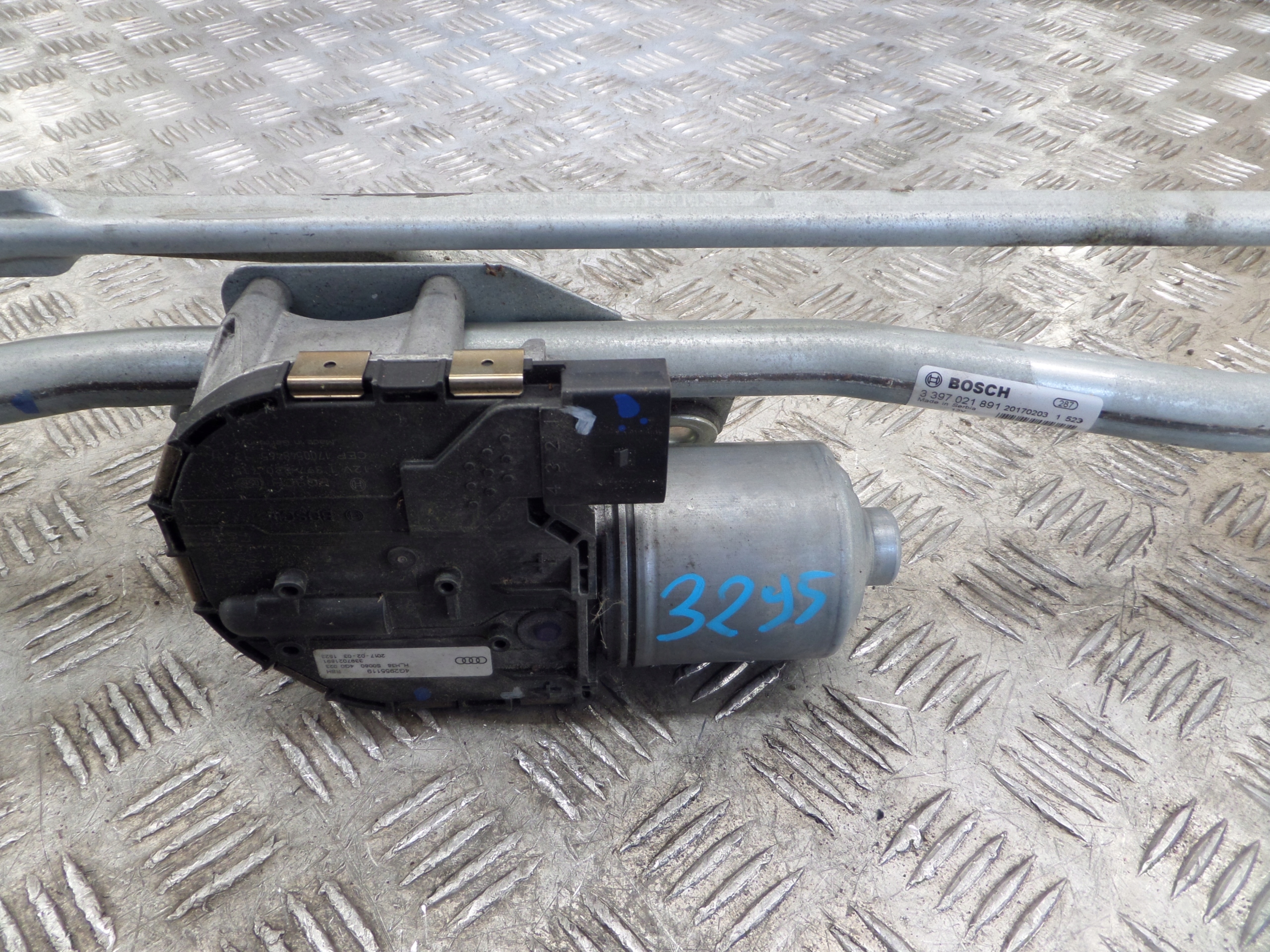 Audi OE 4G2955119 4G2955023A