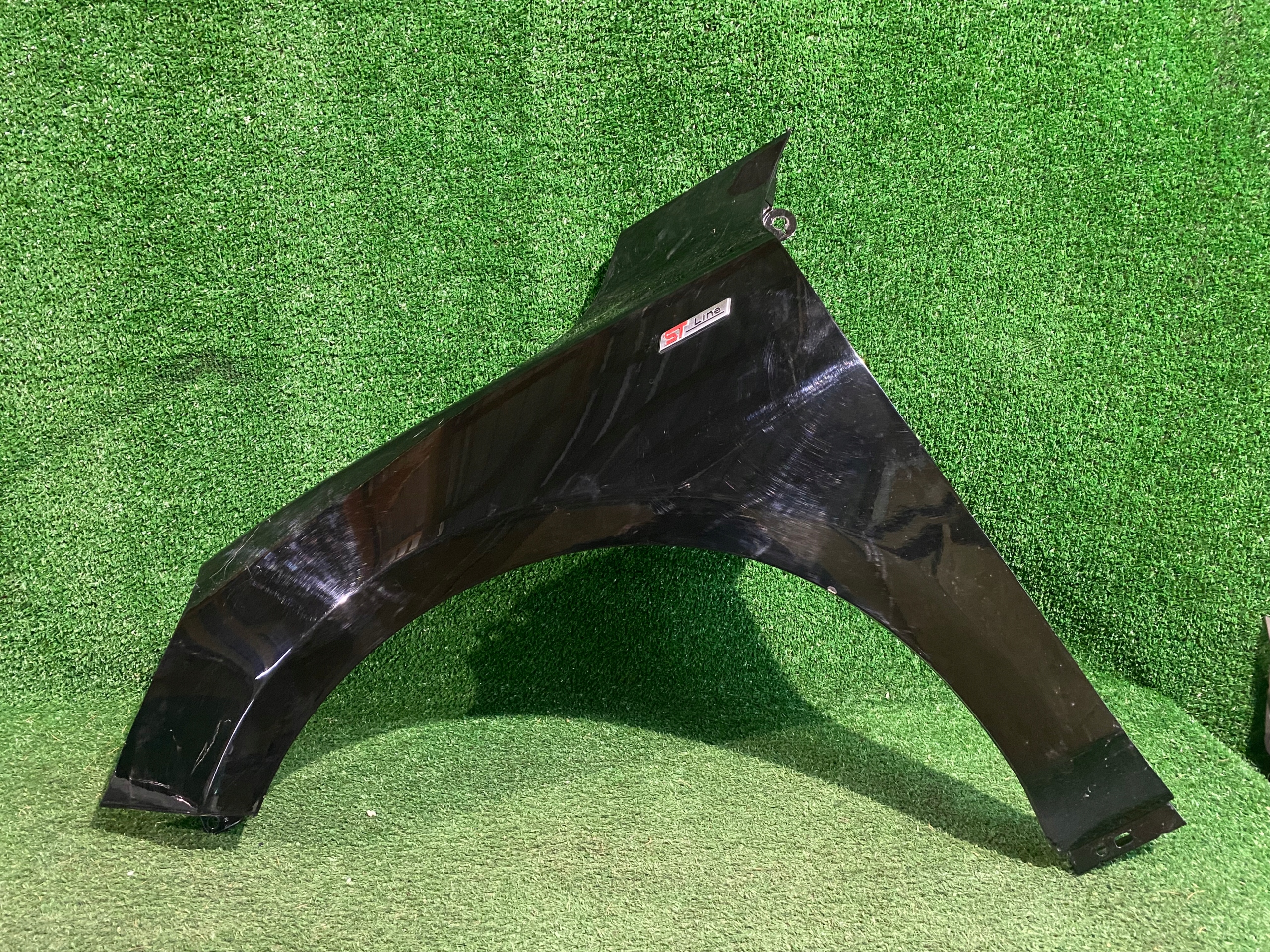 fender front left FORD FOCUS MK4 ST LINE
