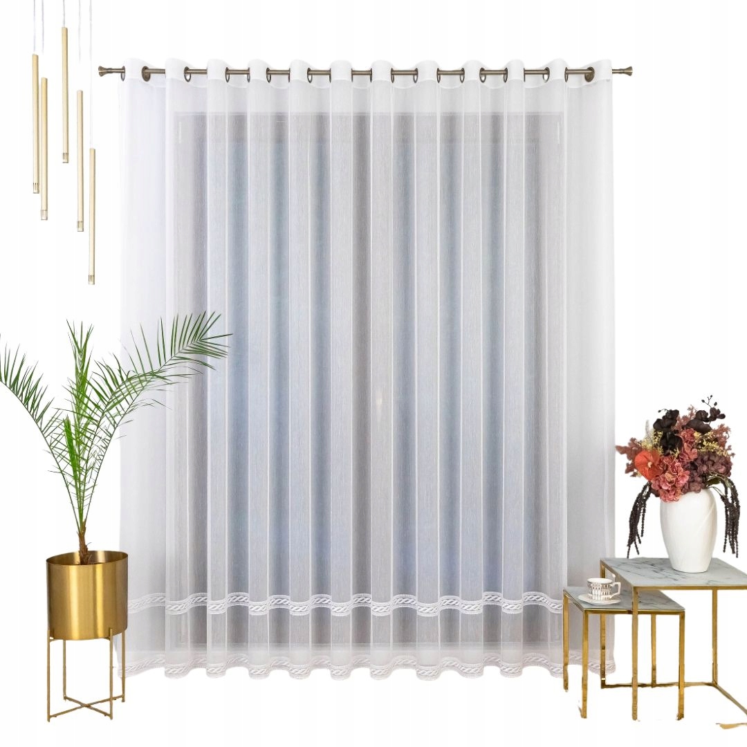 Záclona z jemného batistu s ozdobným spodním dílem – na průchodkách 350X255