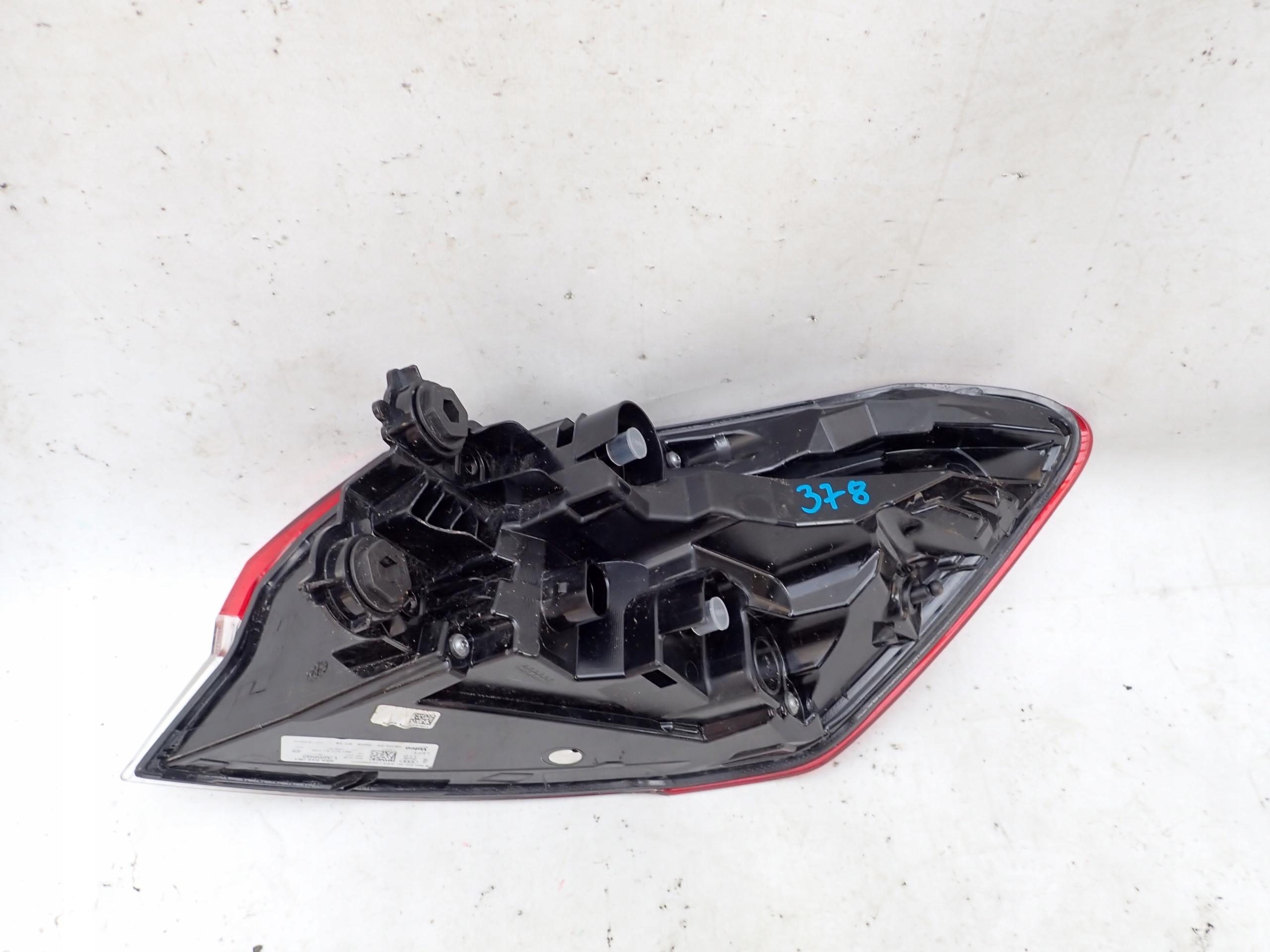 AUDI Q4 E-TRON 22- light left rear part rear