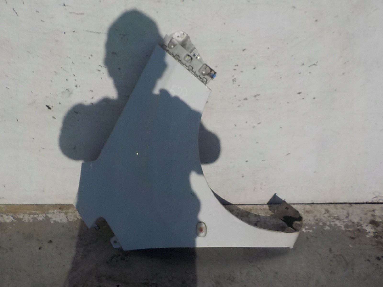 520 CHEVROLET SPARK III fender right front front