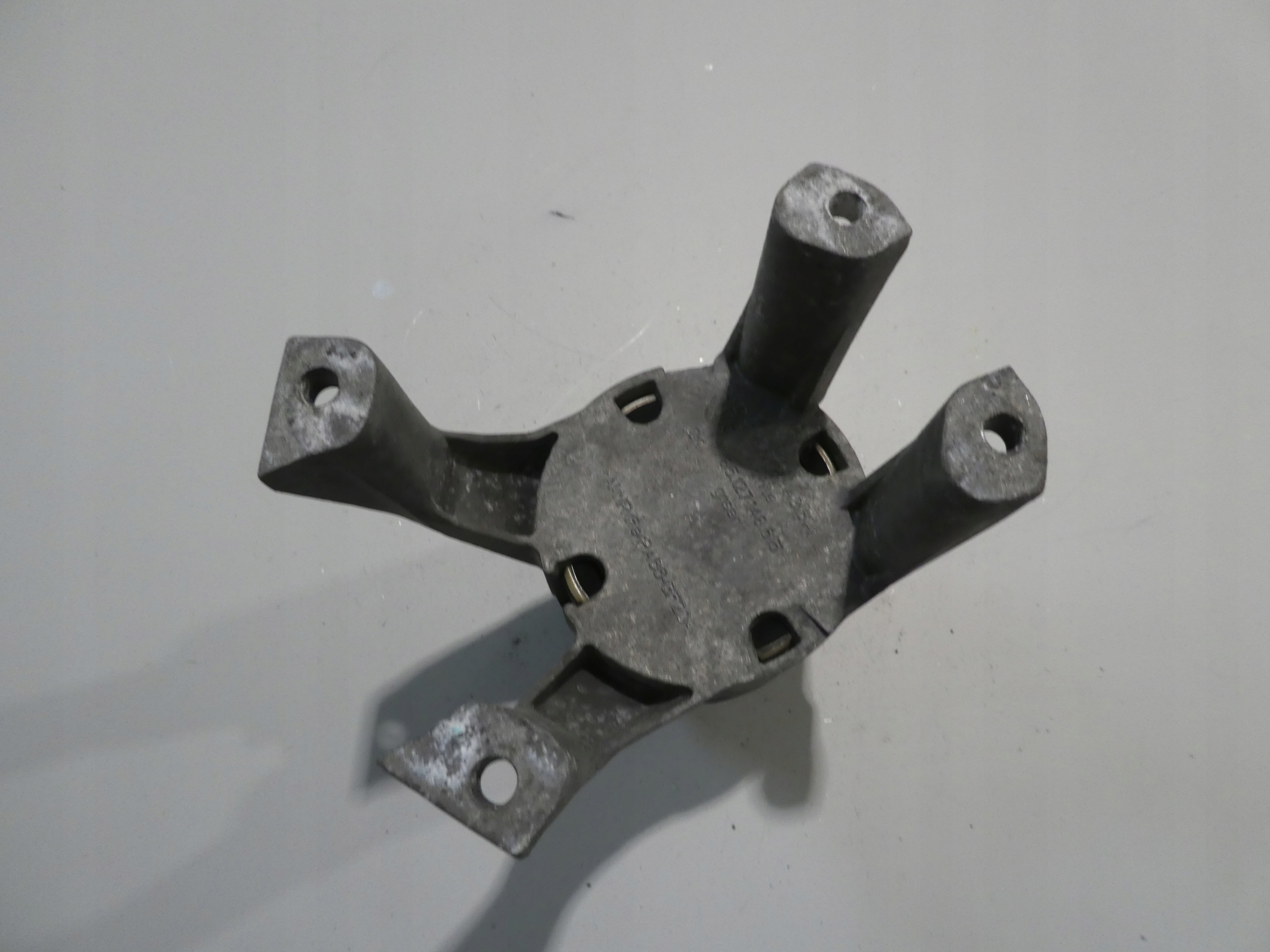 engine mount VW T6 7E0199849F