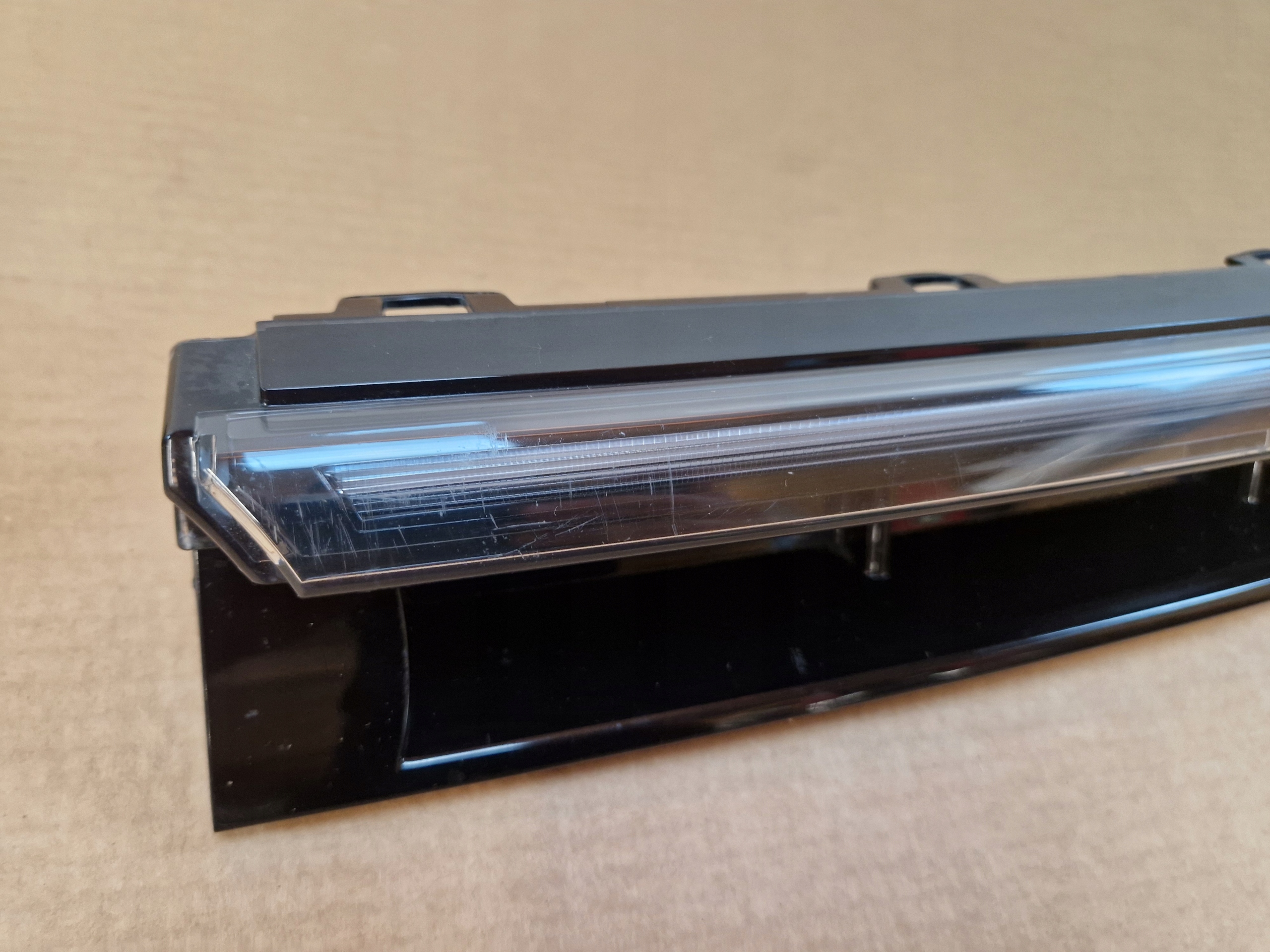 vw PASSAT B9 3J0 led решетка 3J0941654 3J0941653