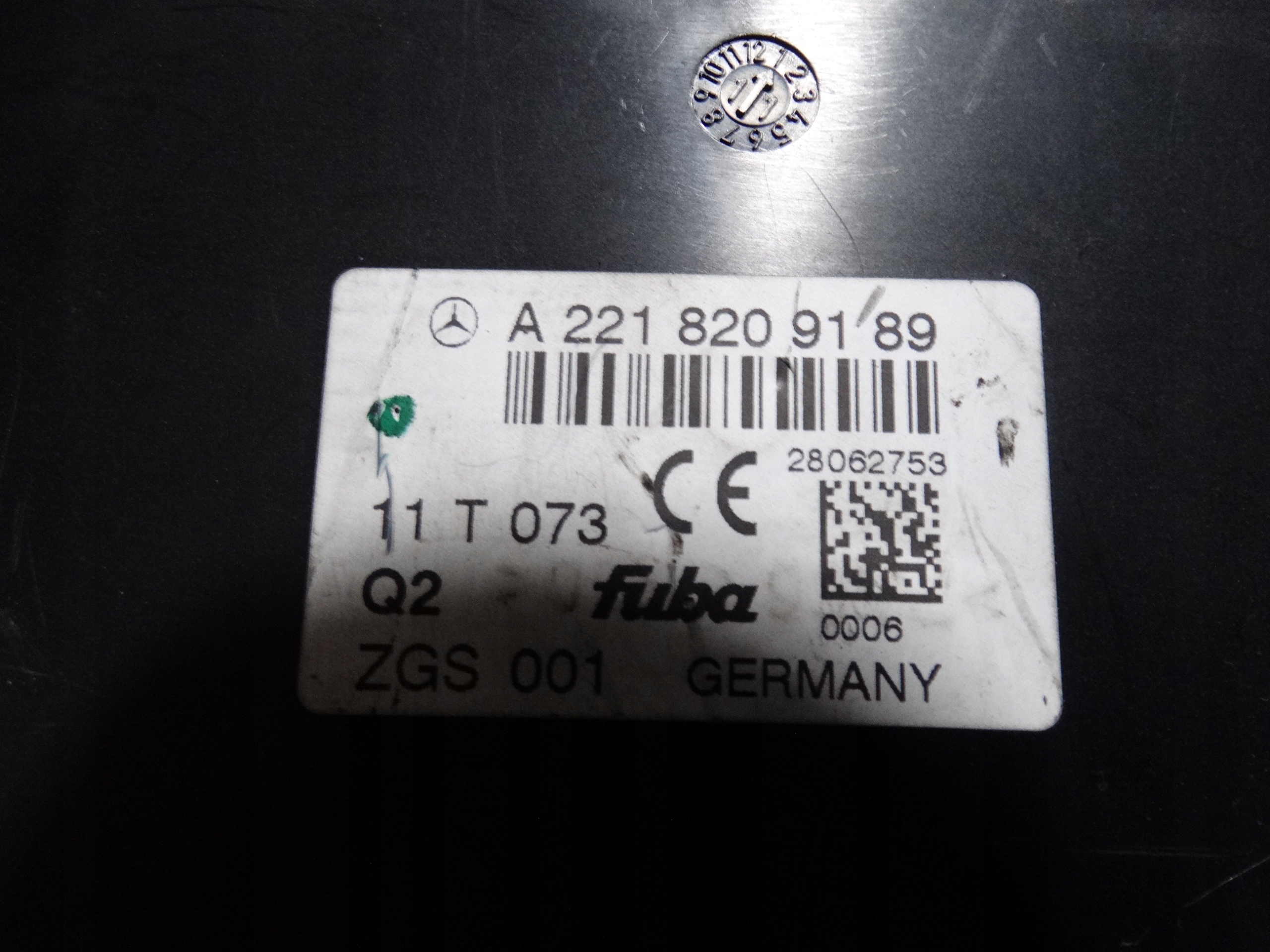 IDEALNY antenna amplifier MERCEDES W221 LIFT 1