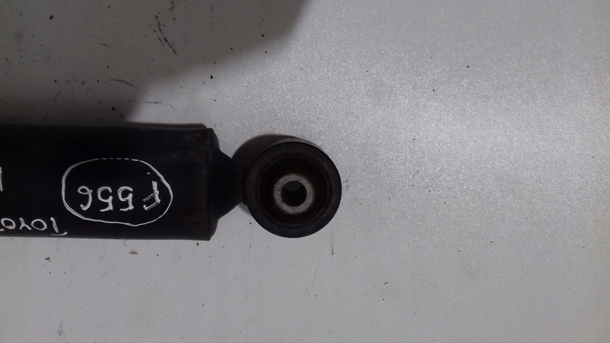 TOYOTA RAV 4 IV shock absorber rear