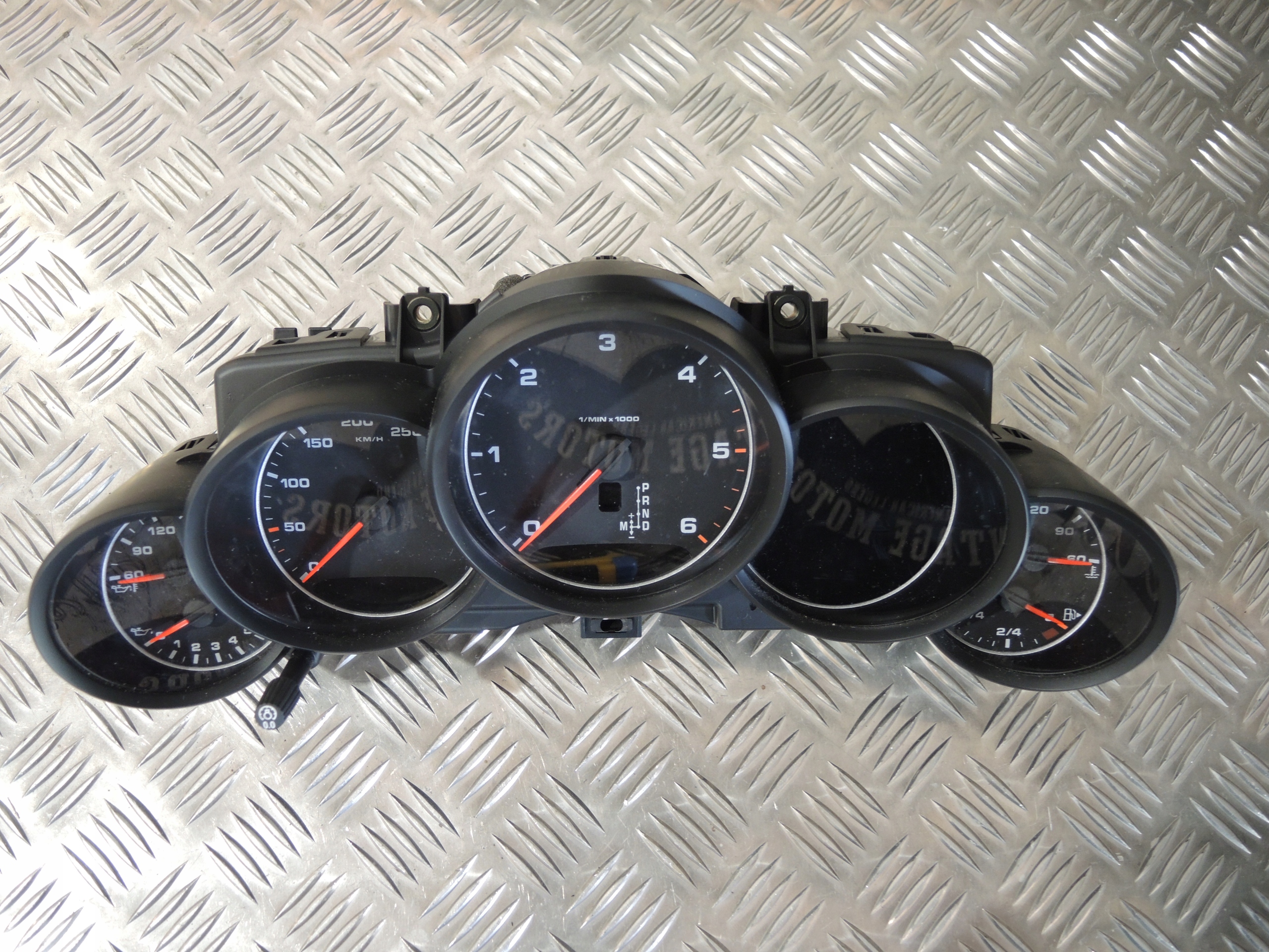 спидометр часы PORSCHE Cayenne 7P5920904M Дизель