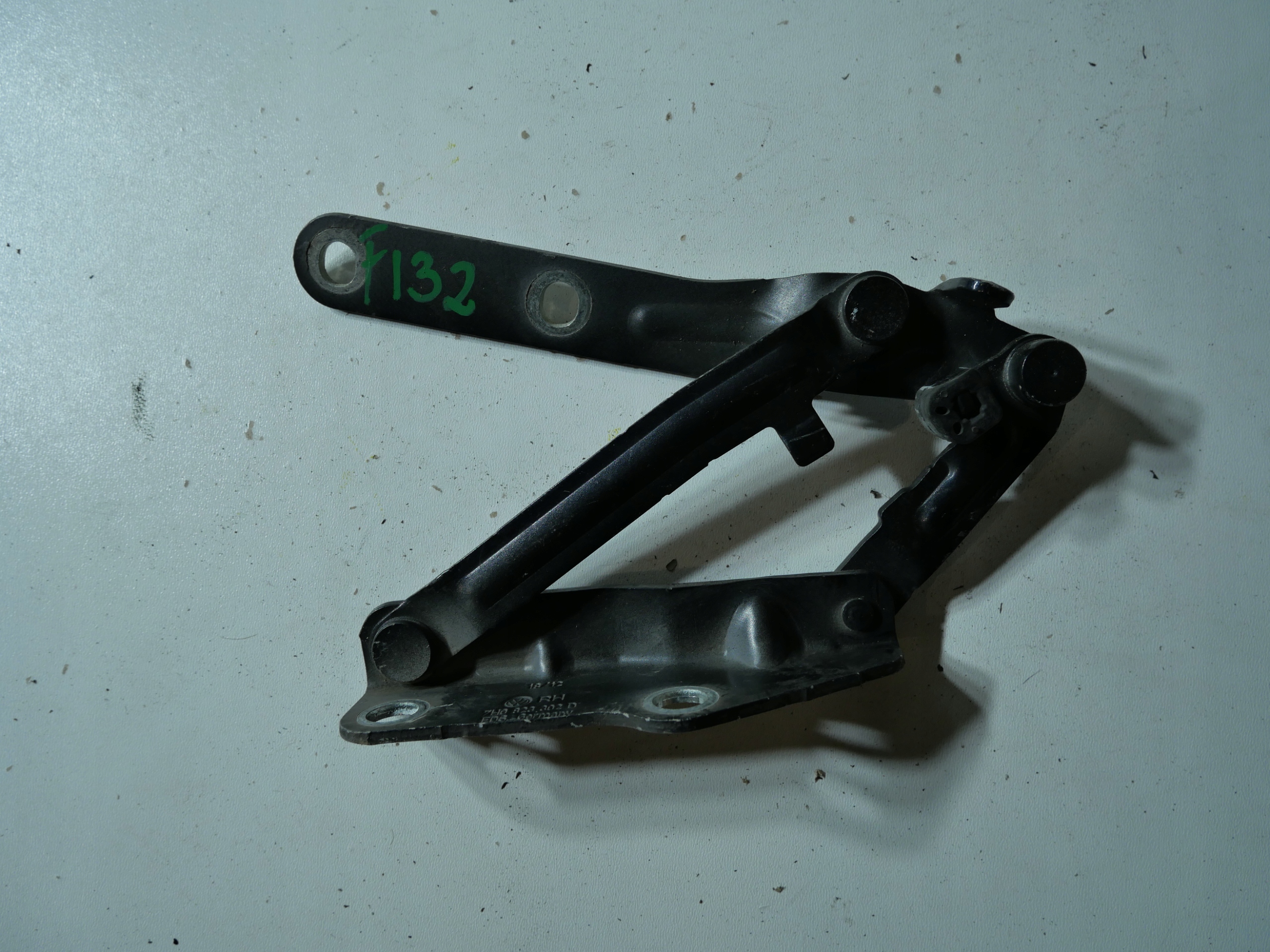 hinge bonnets right VW T5 7H0823302D