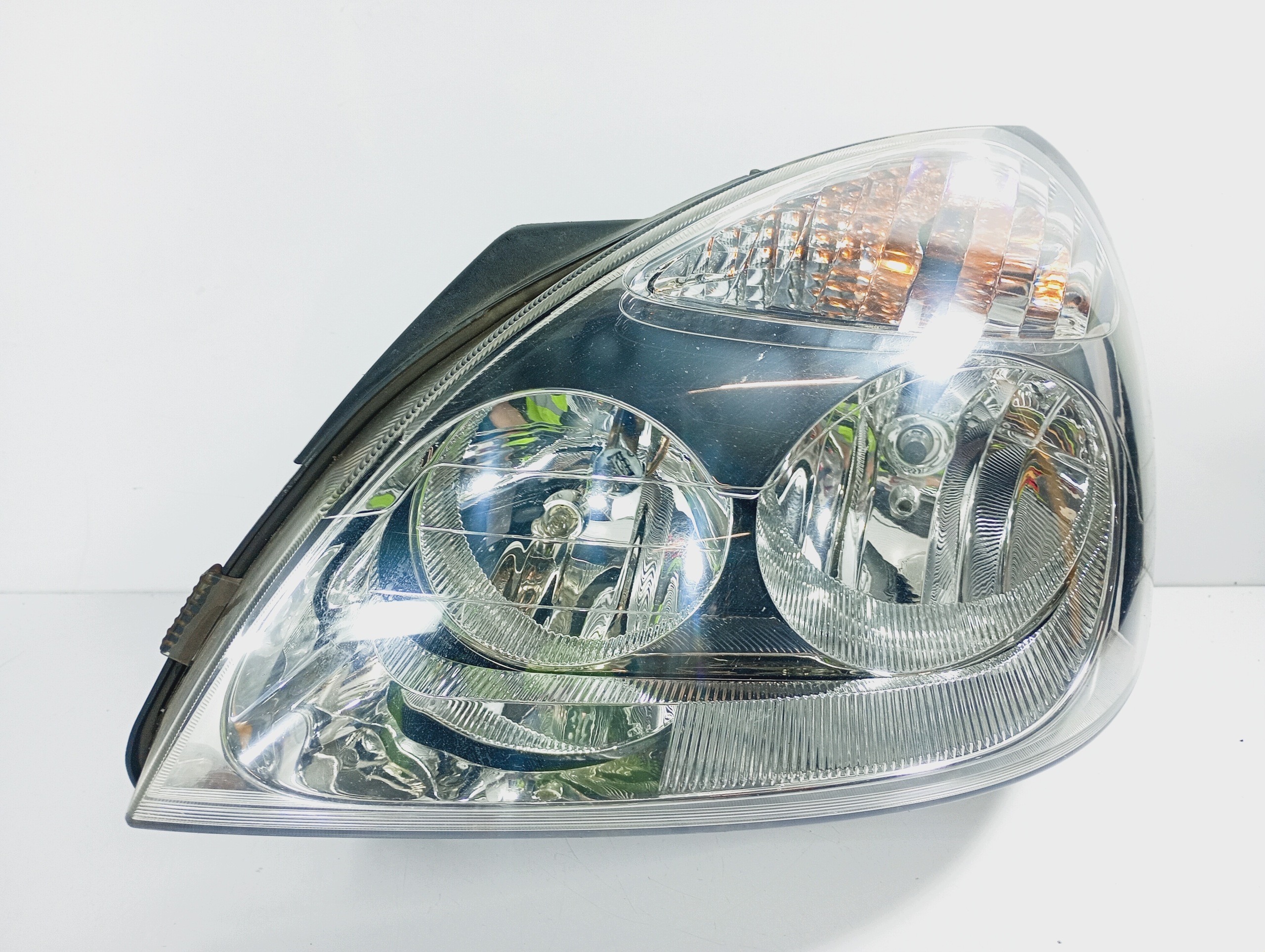 light left reflektor left front 8200951836K RENAULT Clio II lift 01-05